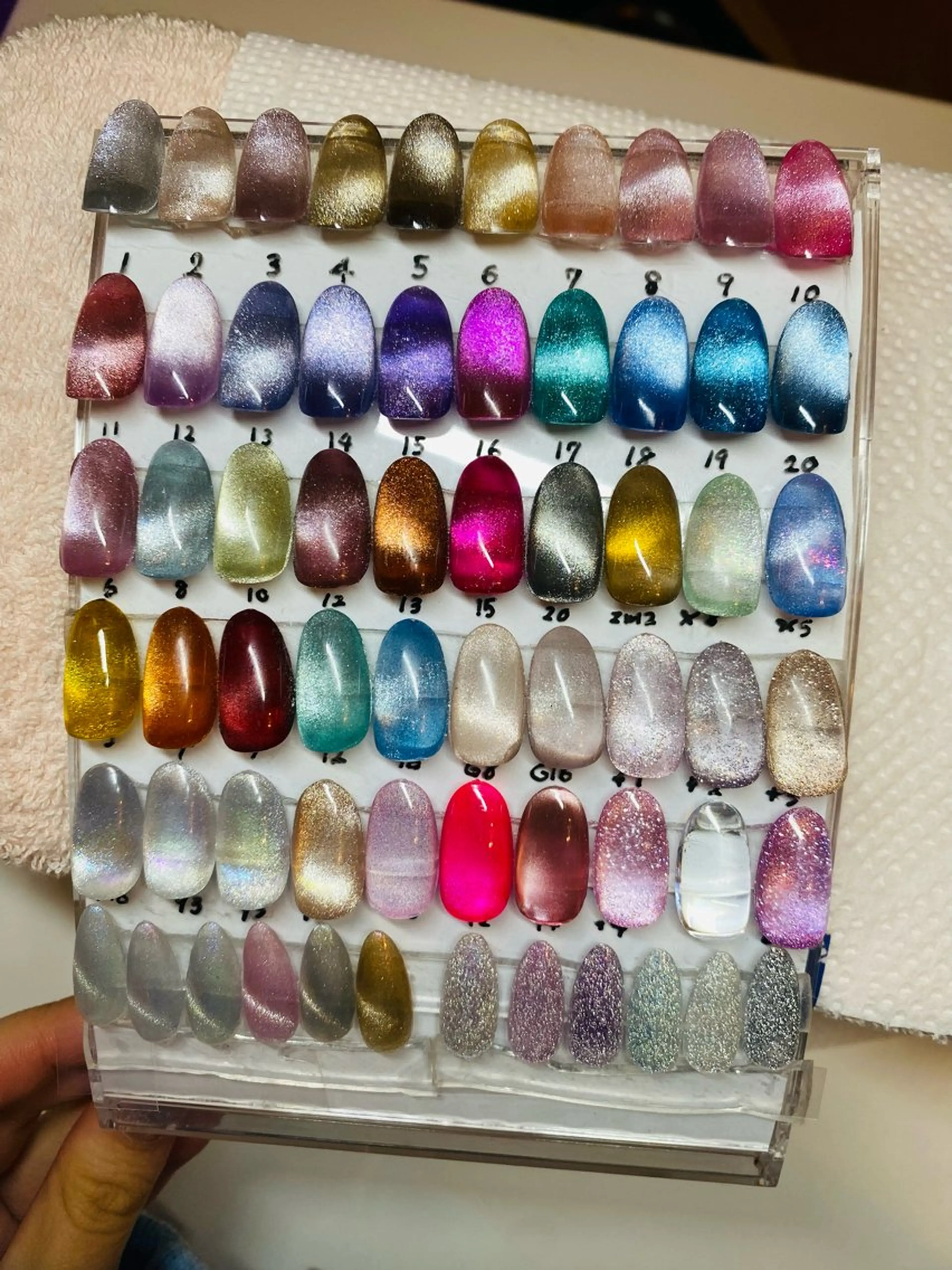 ネイル フレンチネイル マグネットネイル ハンドネイル Chandra nail&tarotのネイルデザイン