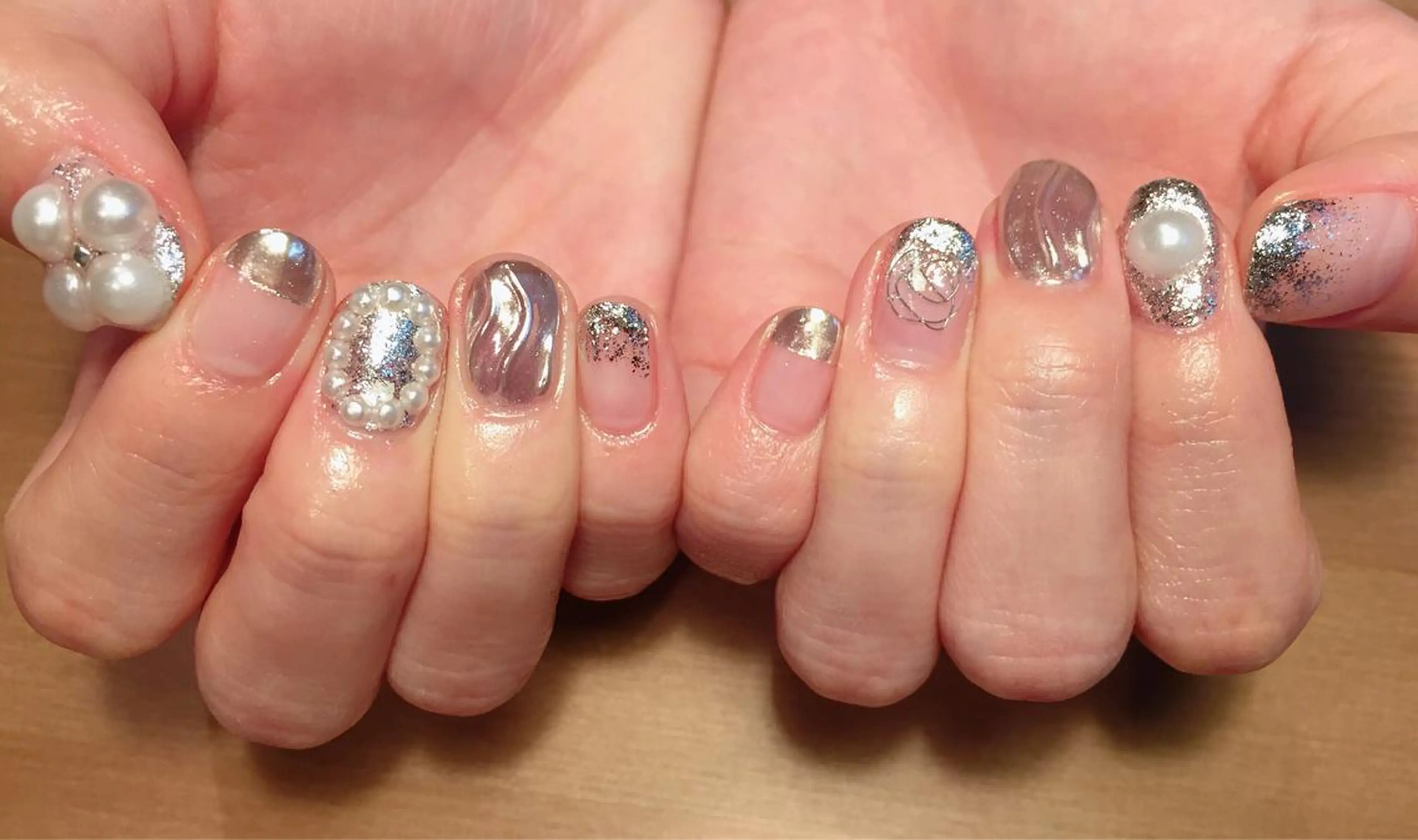 ネイル ｱｲﾗｯｼｭ ﾈｲﾙ ｻﾛﾝ つけるのマツエク・マツパデザイン