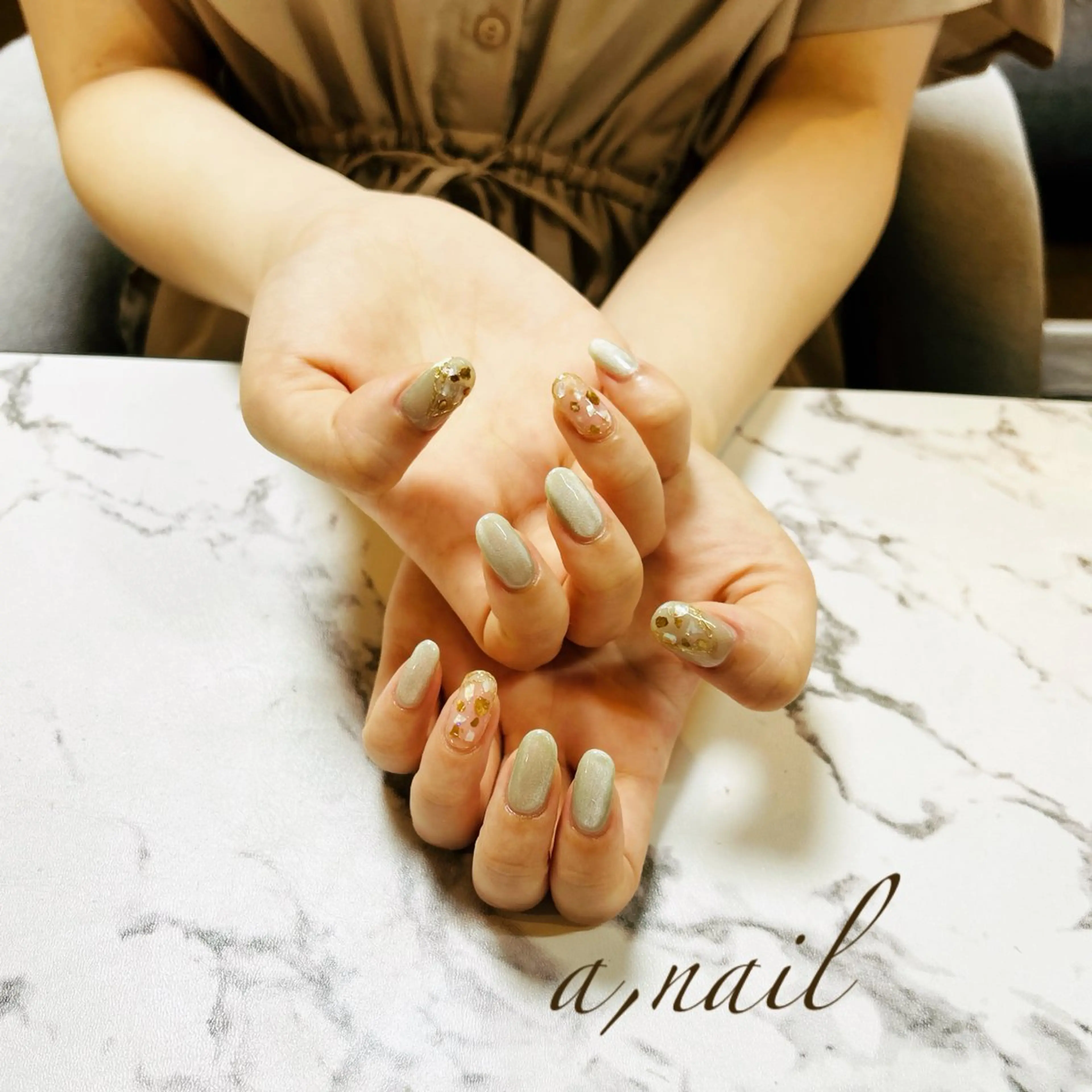 ネイル オーロラネイル キラキラネイル マグネットネイル ミラーネイル シンプルネイル ハンドネイル ネイルサロン エーネイルのネイルデザイン