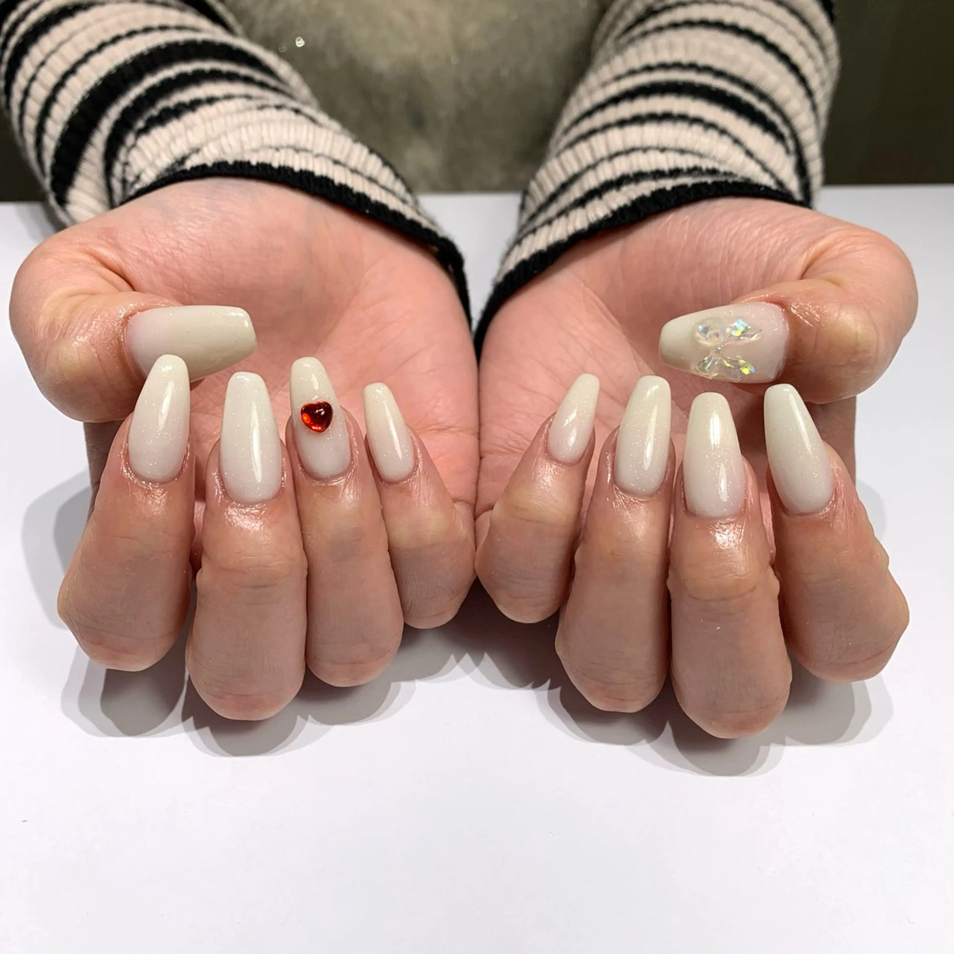 ネイル ハート リボン Zen ✞✟RIO✞✟のネイルデザイン