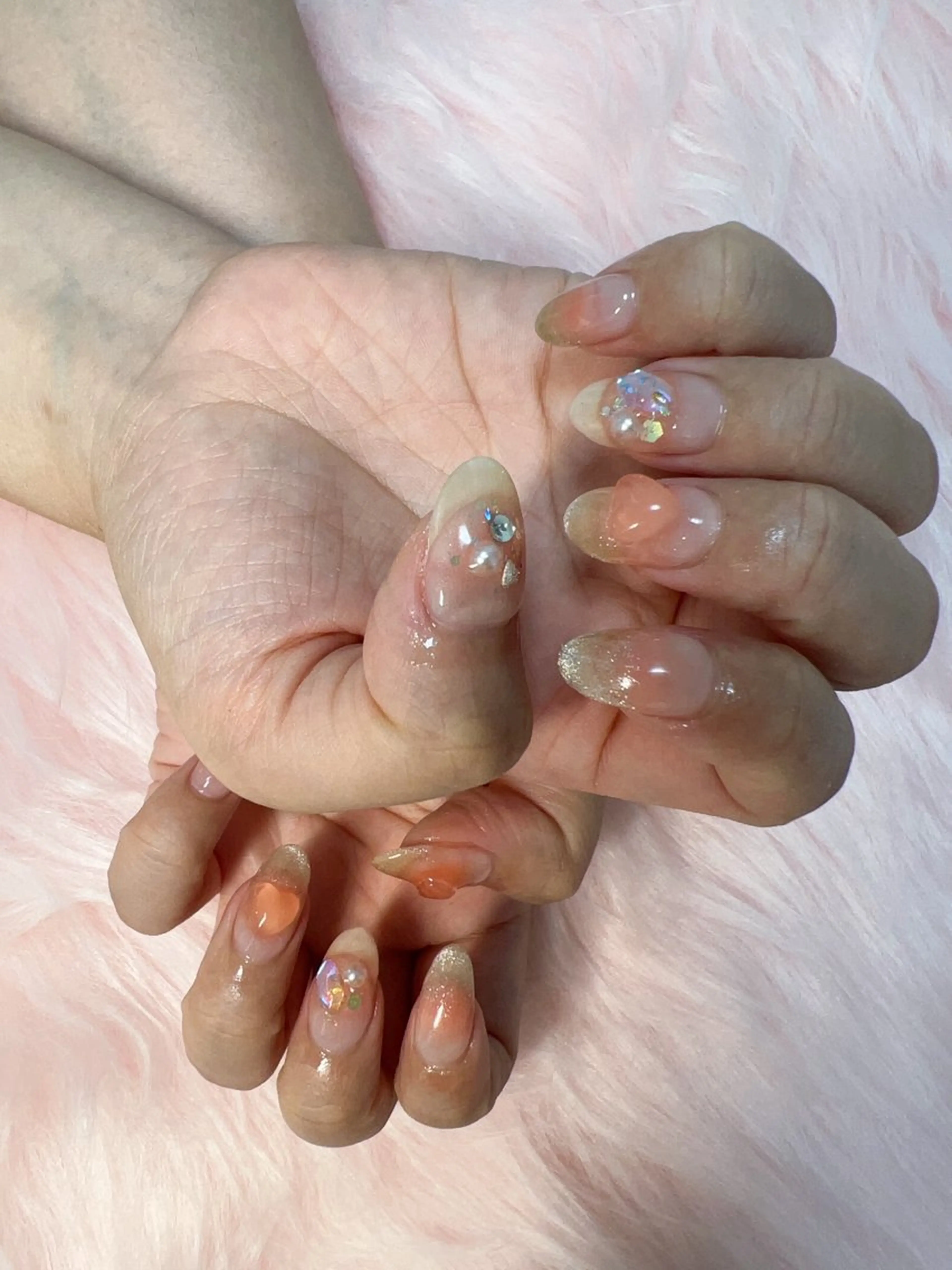 ネイル チークネイル グラデーション ハート マグネットネイル coco nailのネイルデザイン