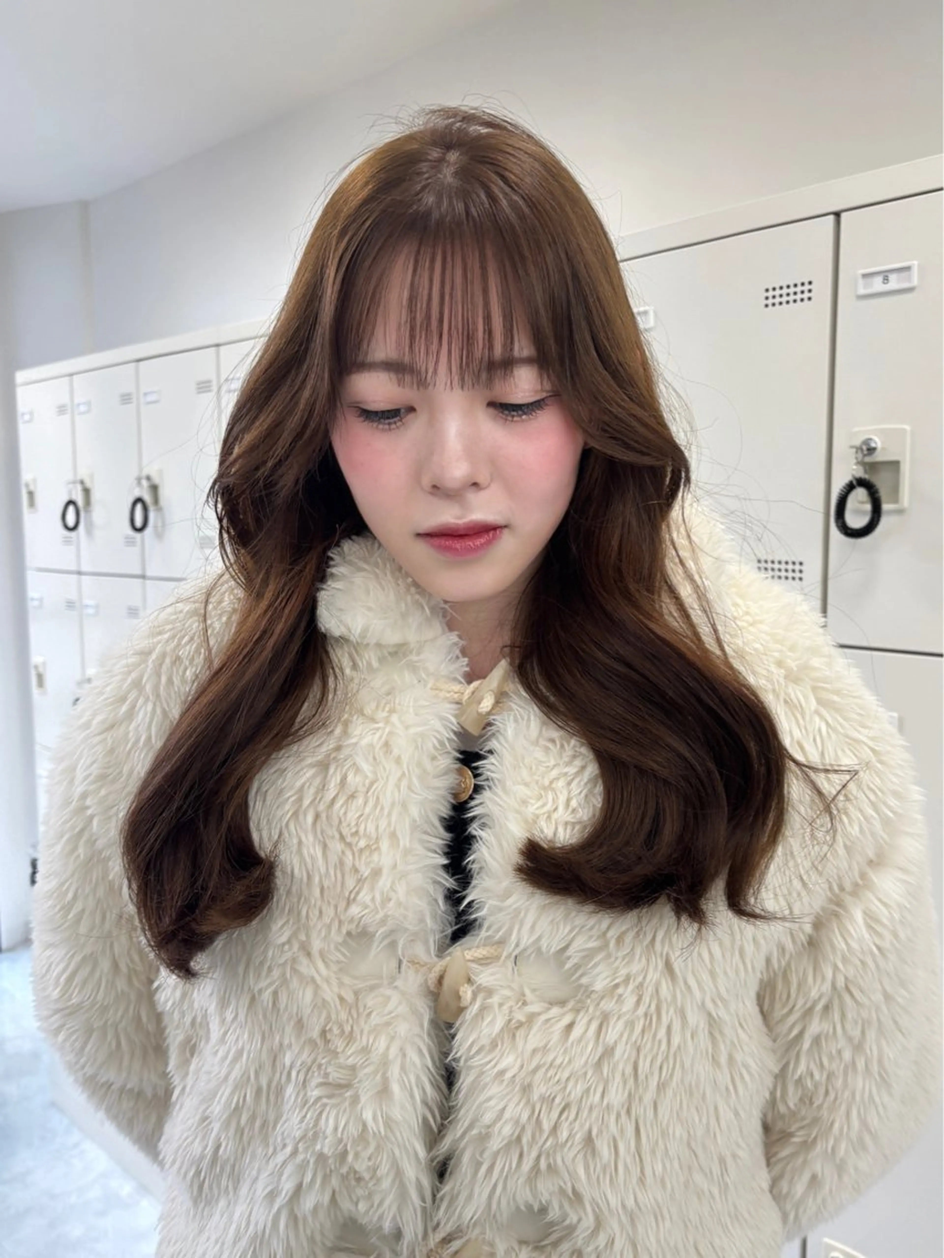 ロング カット ヘアカラー 韓国ヘア/ブリーチ無 しWカラー/オリーブのヘアスタイル