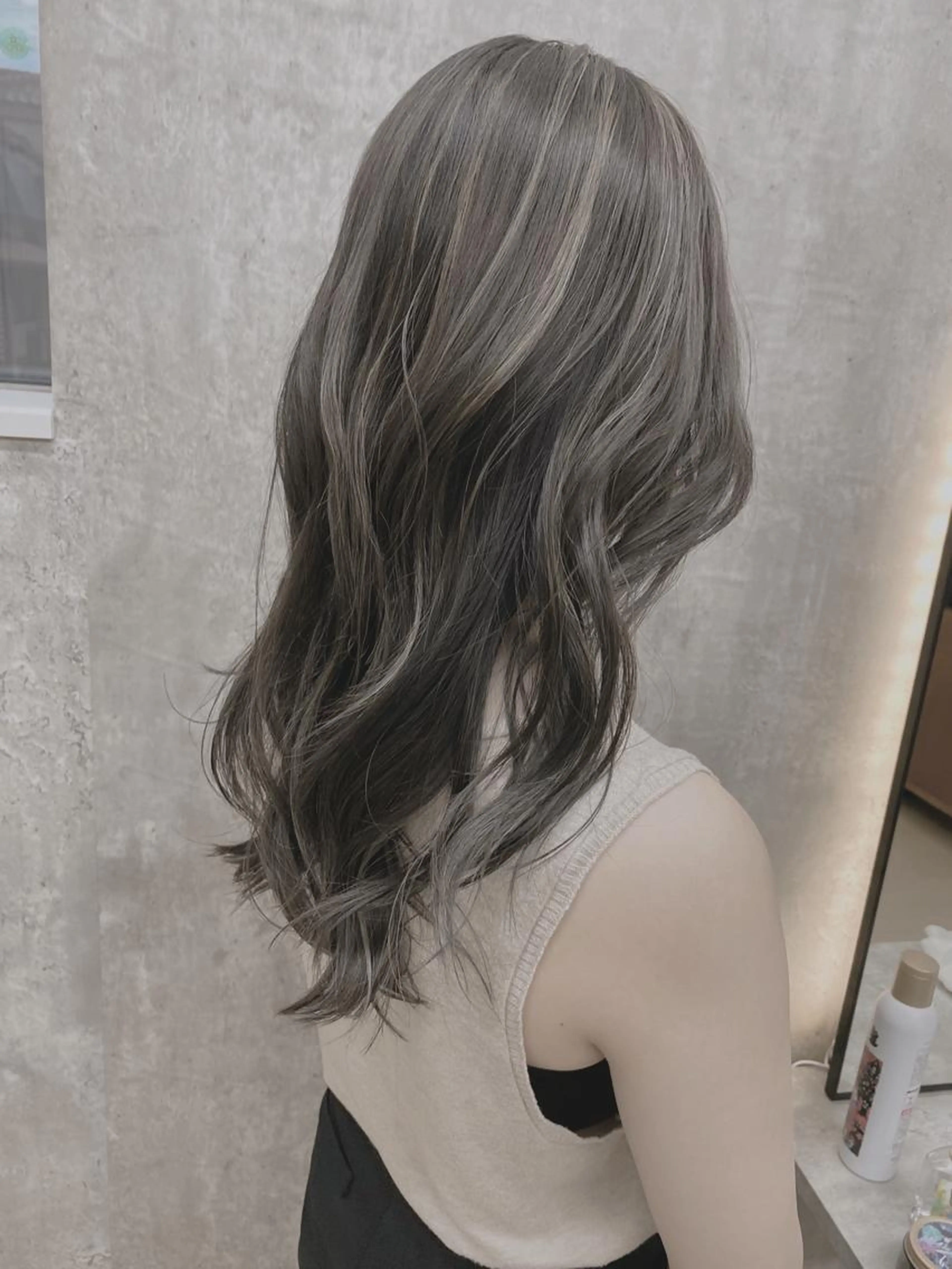 【人気No.1】cut＋emotional color＋透明感highlight＋艶treatmentの写真