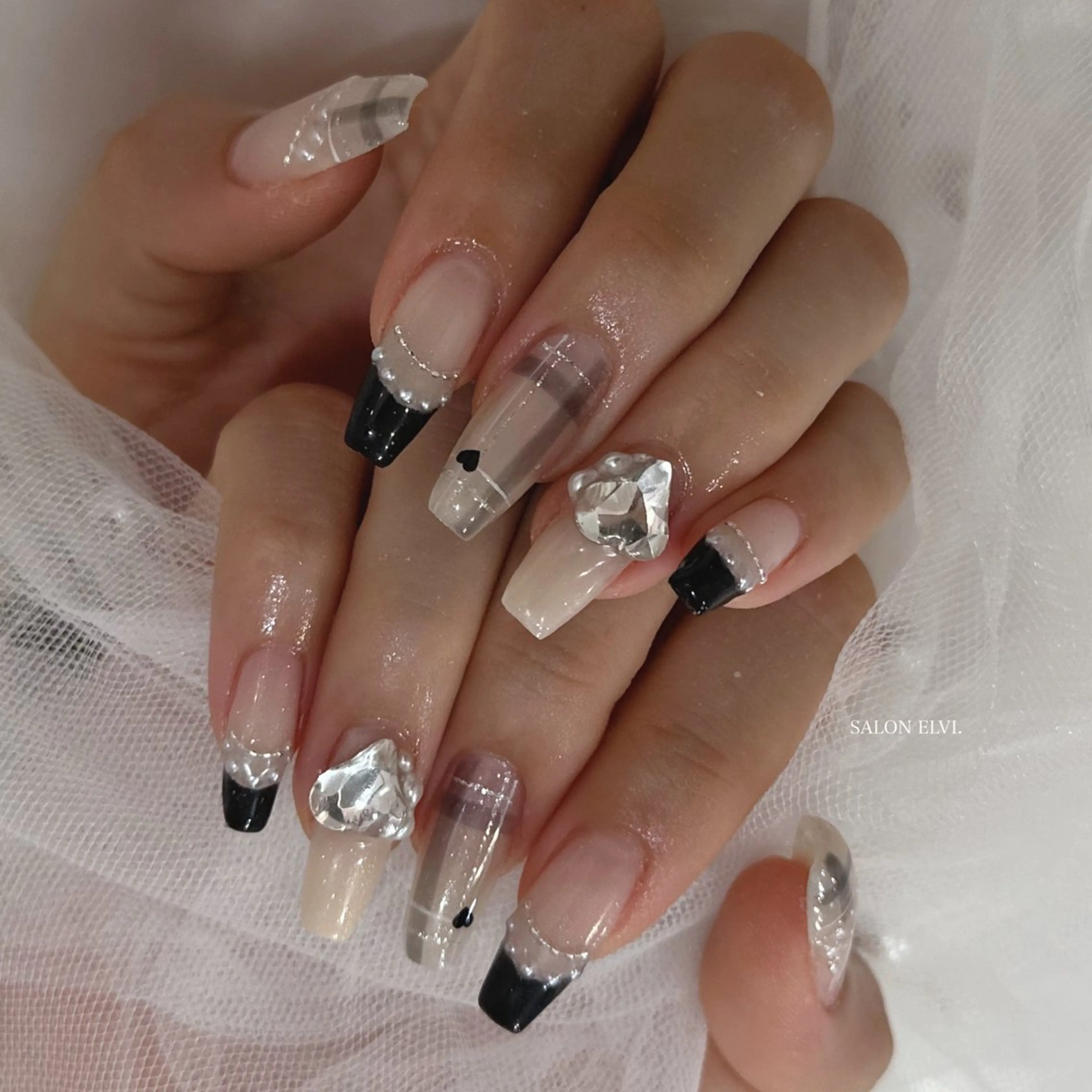 ネイル SALON ELVI.所属・SALON ELVI.のネイルデザイン