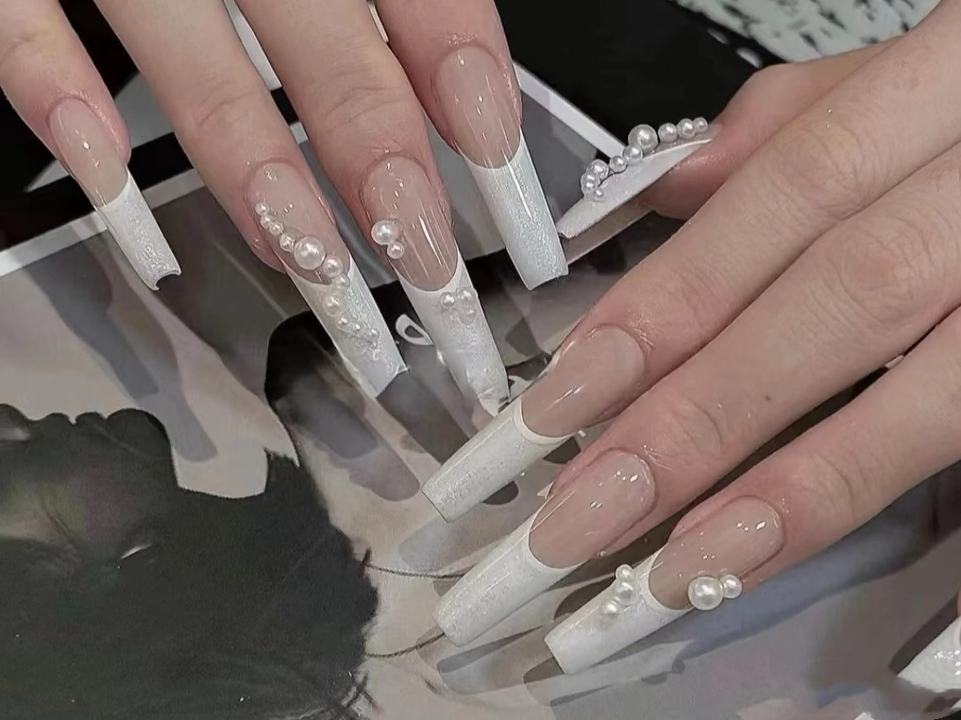 ネイル アートネイル チークネイル 長さ出し フットネイル ジェルネイル ハンドネイル ハンドケア ラッキーネイルサロン 西川口東口店のネイルデザイン