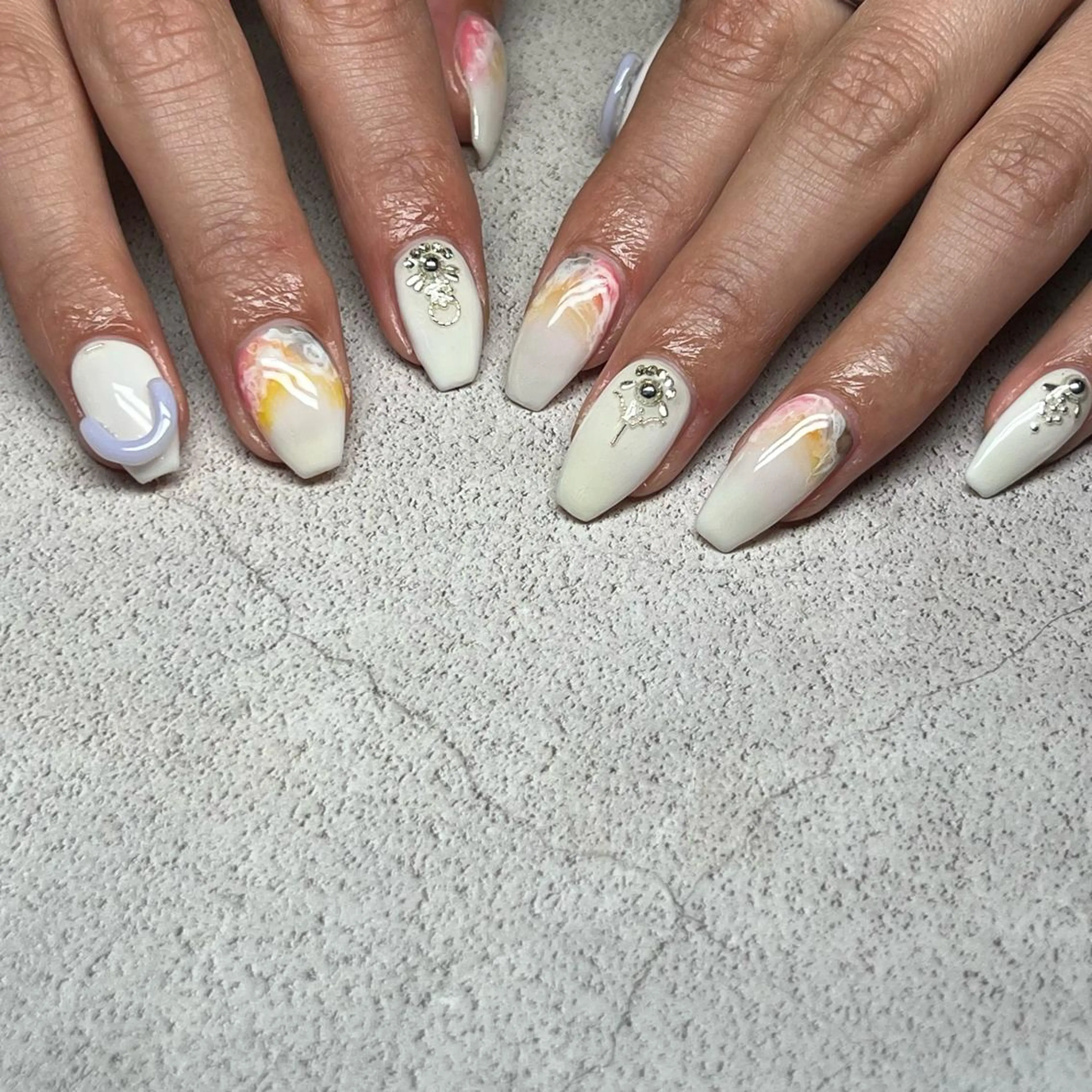 ネイル 𝐫𝐚𝐢 𝐧𝐚𝐢𝐥の眉毛・アイブロウイメージ