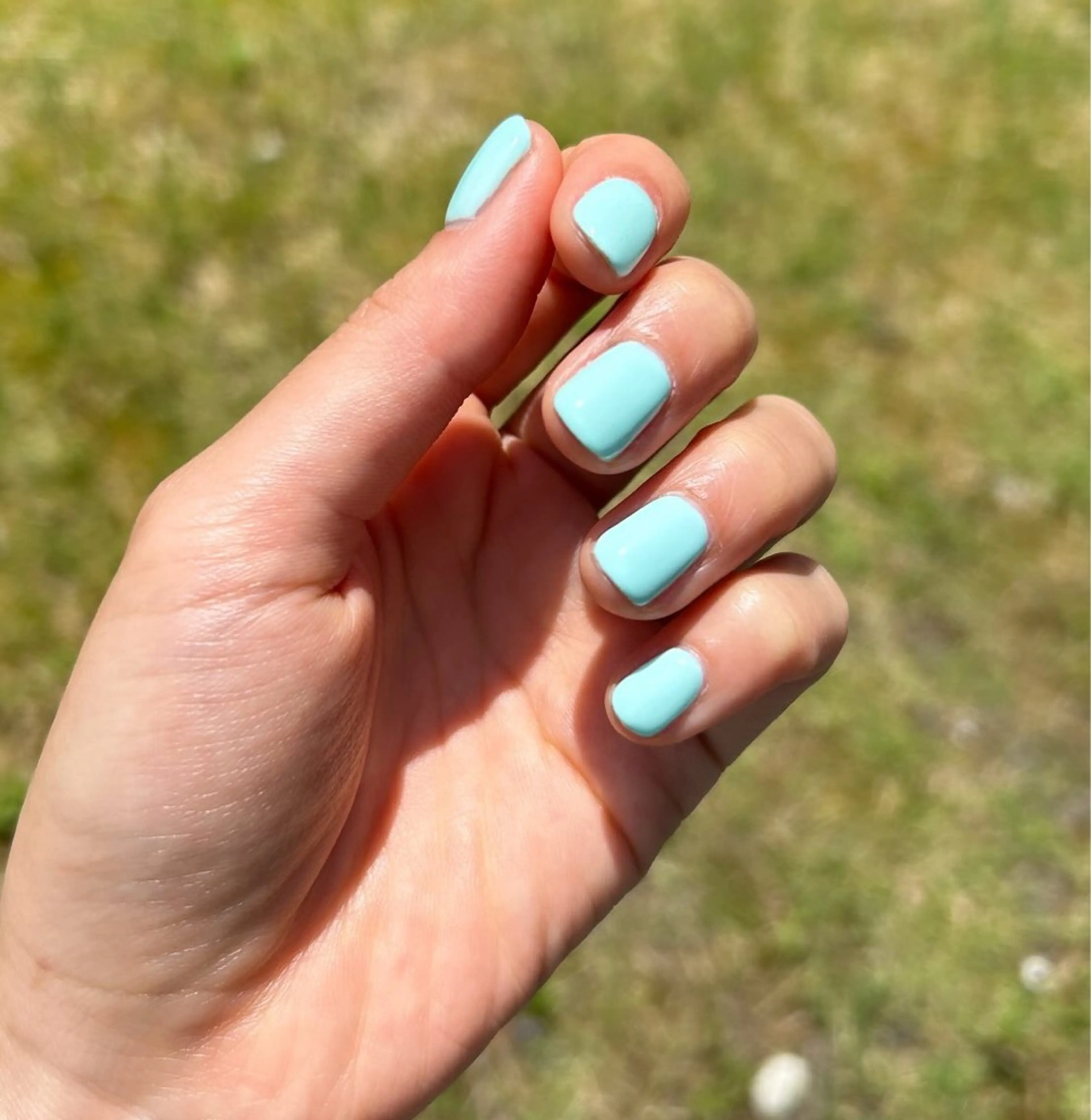 【オフあり】オフ無料✨🌸人気No.1!ワンカラー・ラメグラ シンプルで上品に オフィスネイルの写真