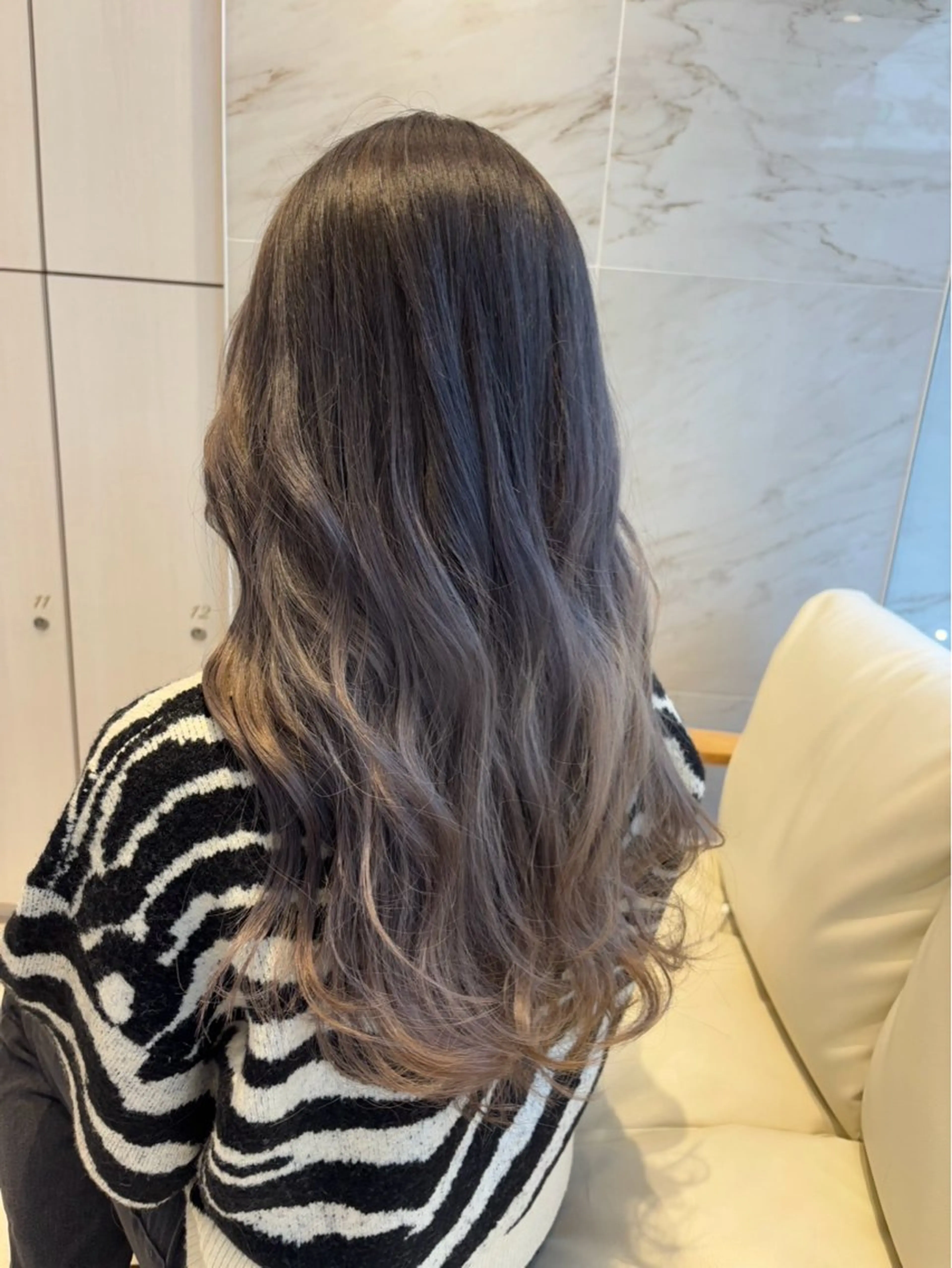 ロング カラー 松本 萌香のヘアスタイル