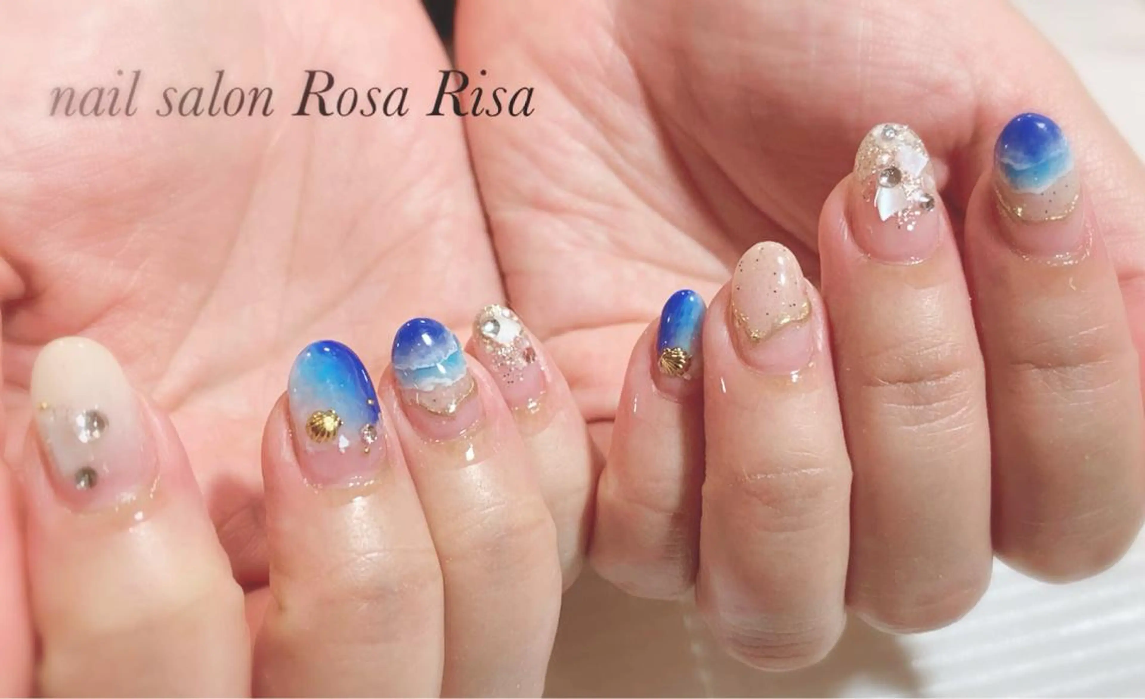 ミディアム ネイル ハンドネイル ネイルスタジオ シェイクユアハンズのネイルデザイン