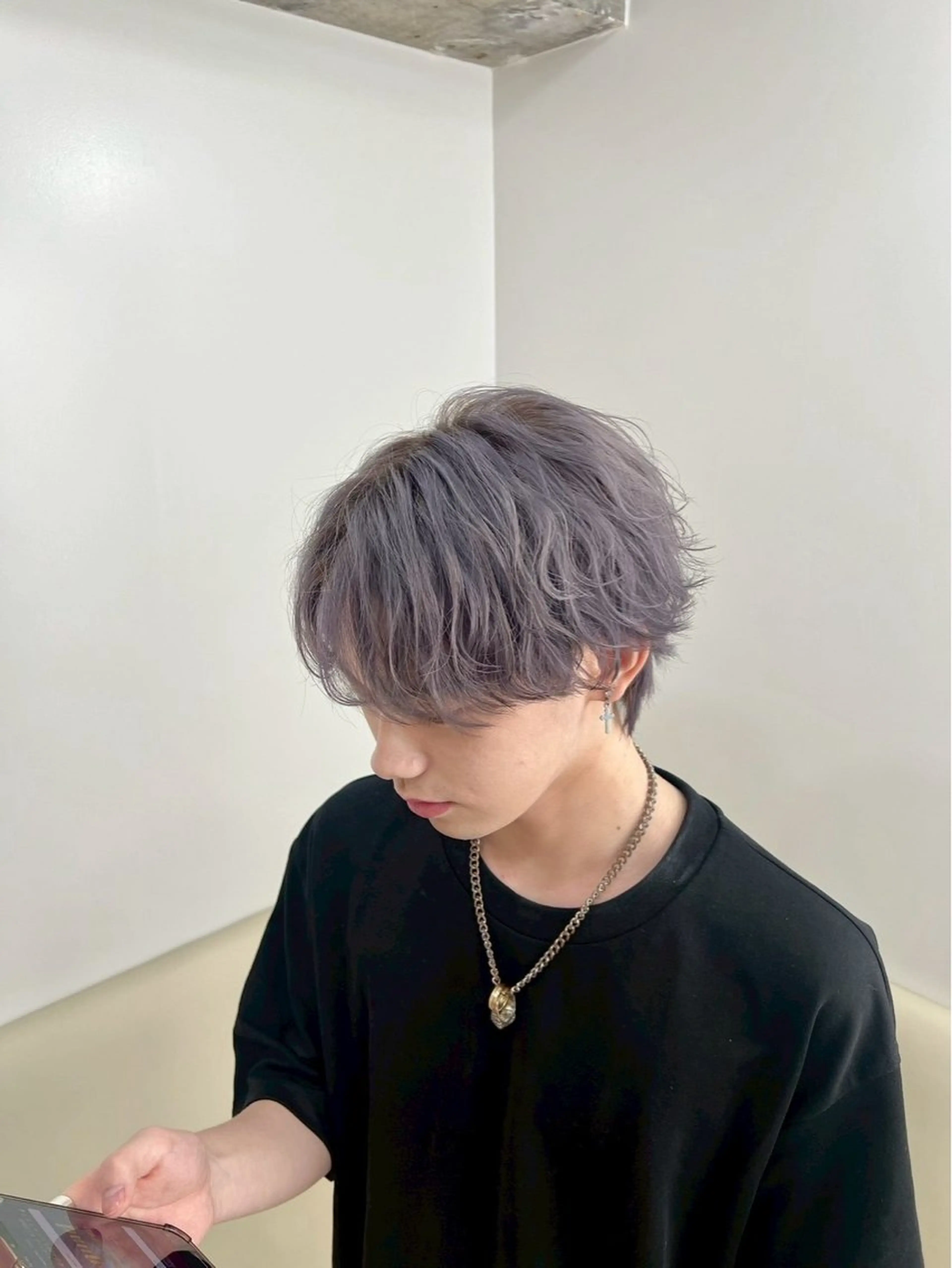 カラー メンズ メンズハイトーン ハイトーンカラー ヘアカラー AI TOKYO men's 渋谷所属・清水 知輝のヘアスタイル