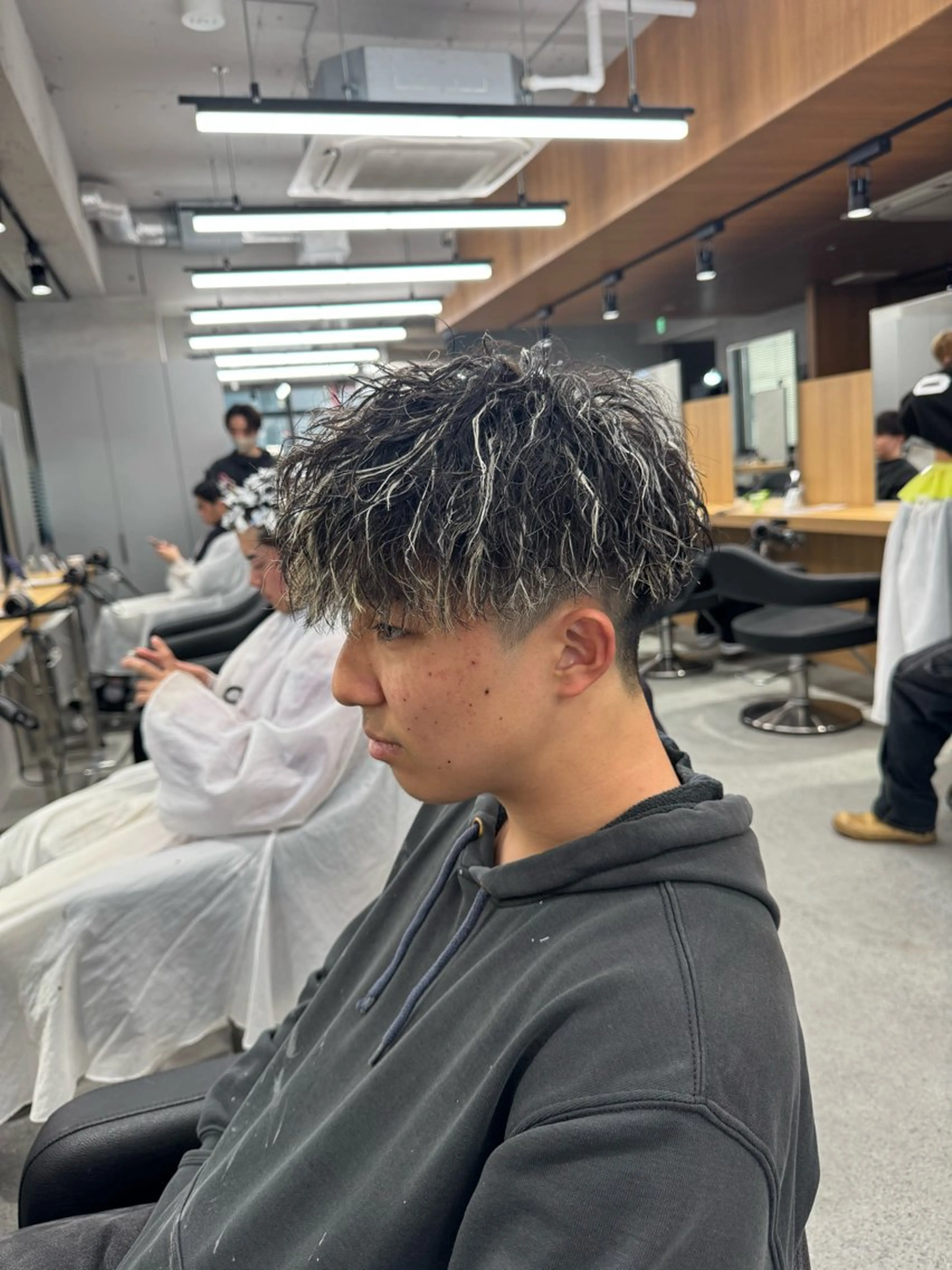 カラー パーマ メンズ クラシックスタイル 💈鈴木洵誠のヘアスタイル