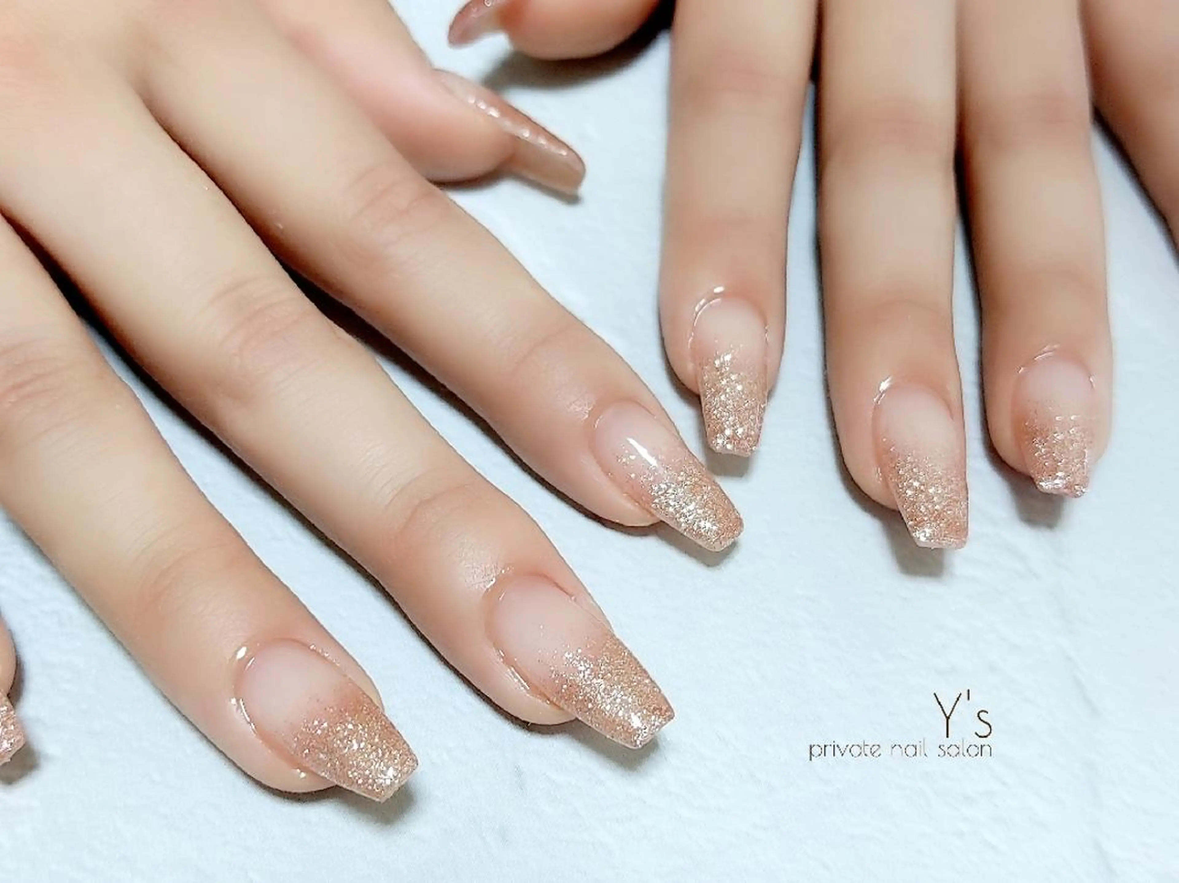 ネイル ハンドネイル YUMI NAGAI  のネイルデザイン