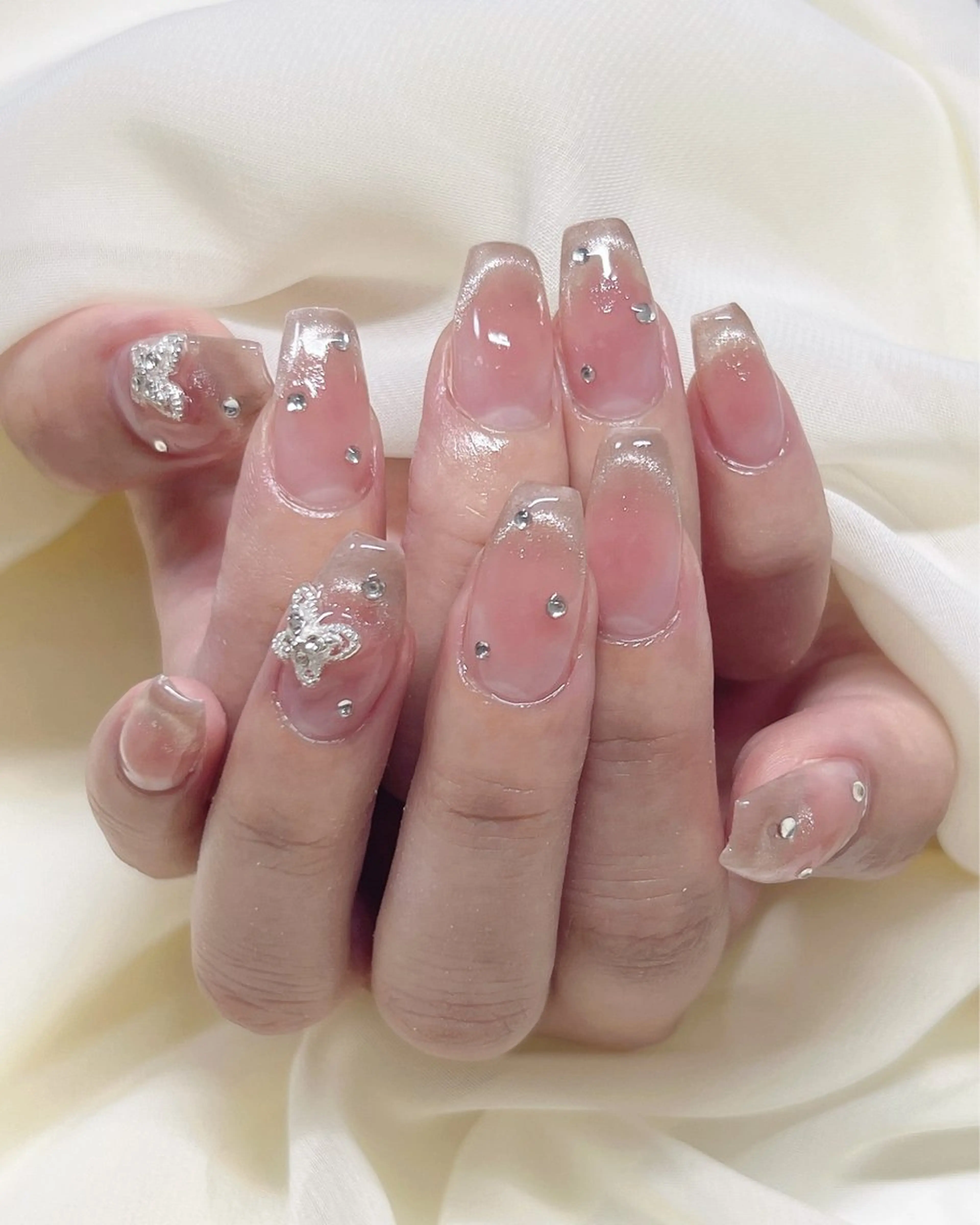 ネイル チークネイル 持ち込み nail salon MUAのネイルデザイン