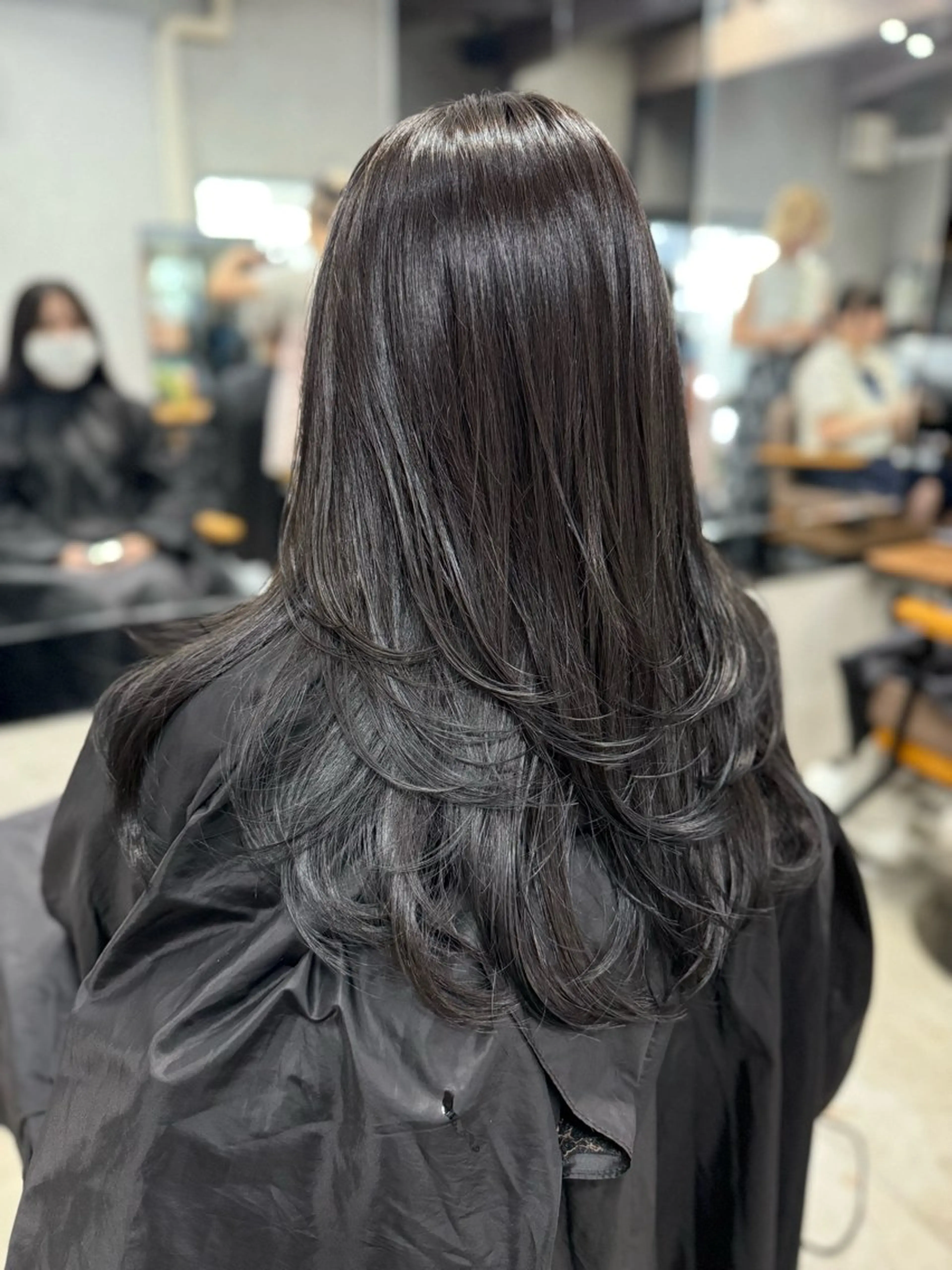 ロング カラー レイヤーカット AIRI layer cut hairのヘアスタイル