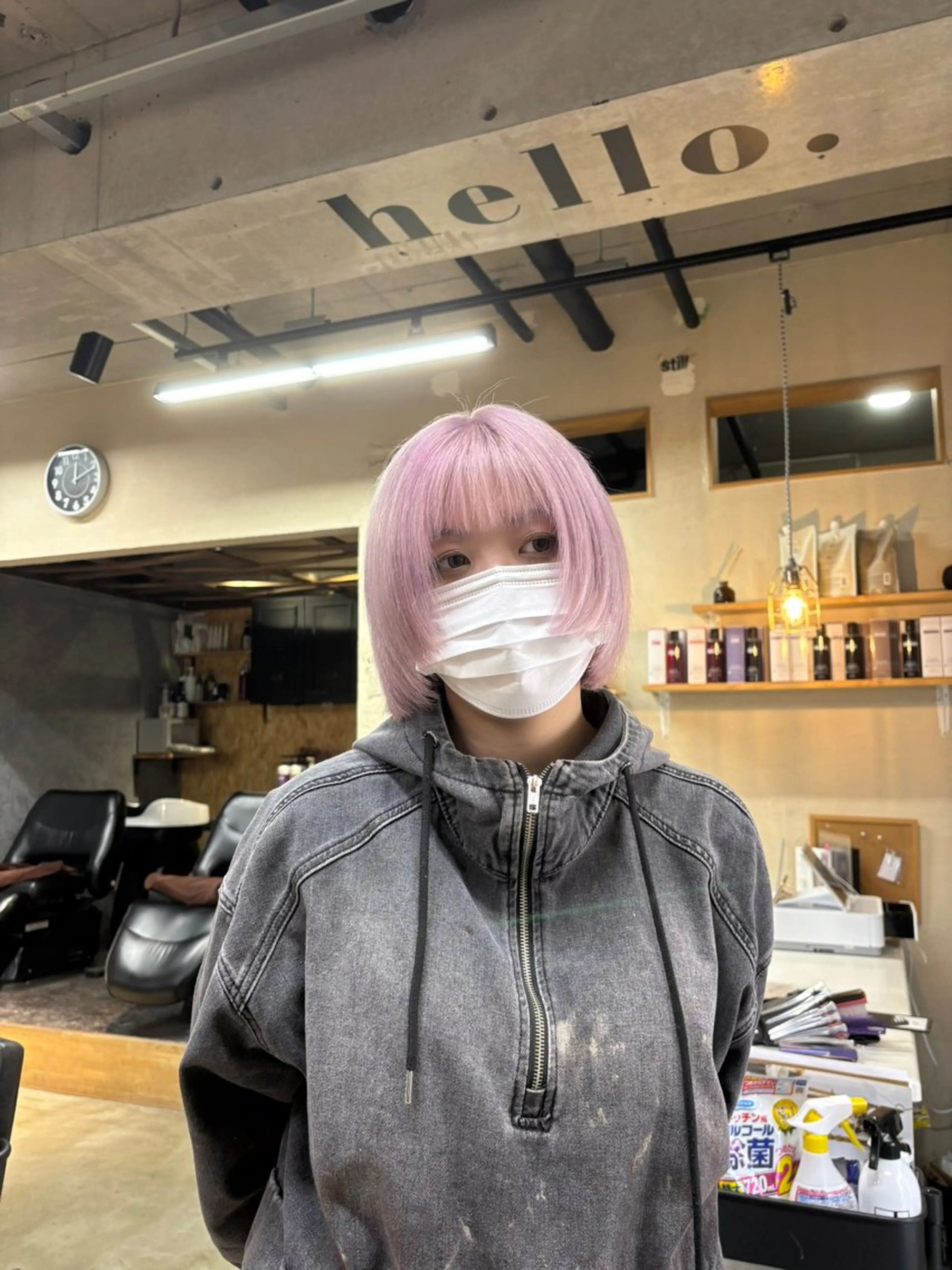 ショート カラー ブリーチ ピンクカラー ホワイトピンク ヘアカラー トリートメント SUONO所属・ブリーチムラ修正 /ハイトーン/青砥大のヘアスタイル