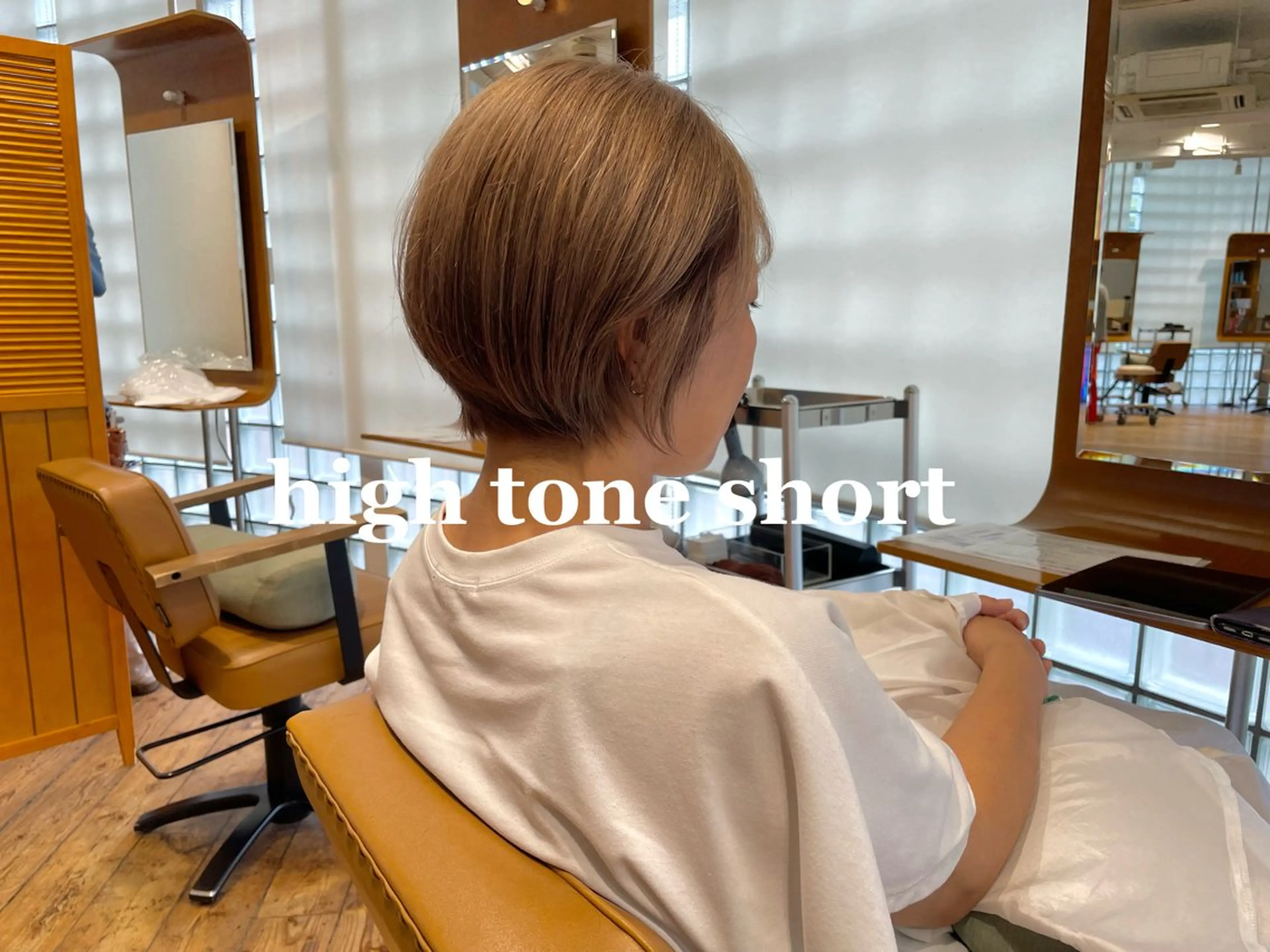 ショート カラー ブリーチ 透明感カラー カット ヘアカラー マツゴウ　カズヤ/金 沢文庫／パーマのヘアスタイル