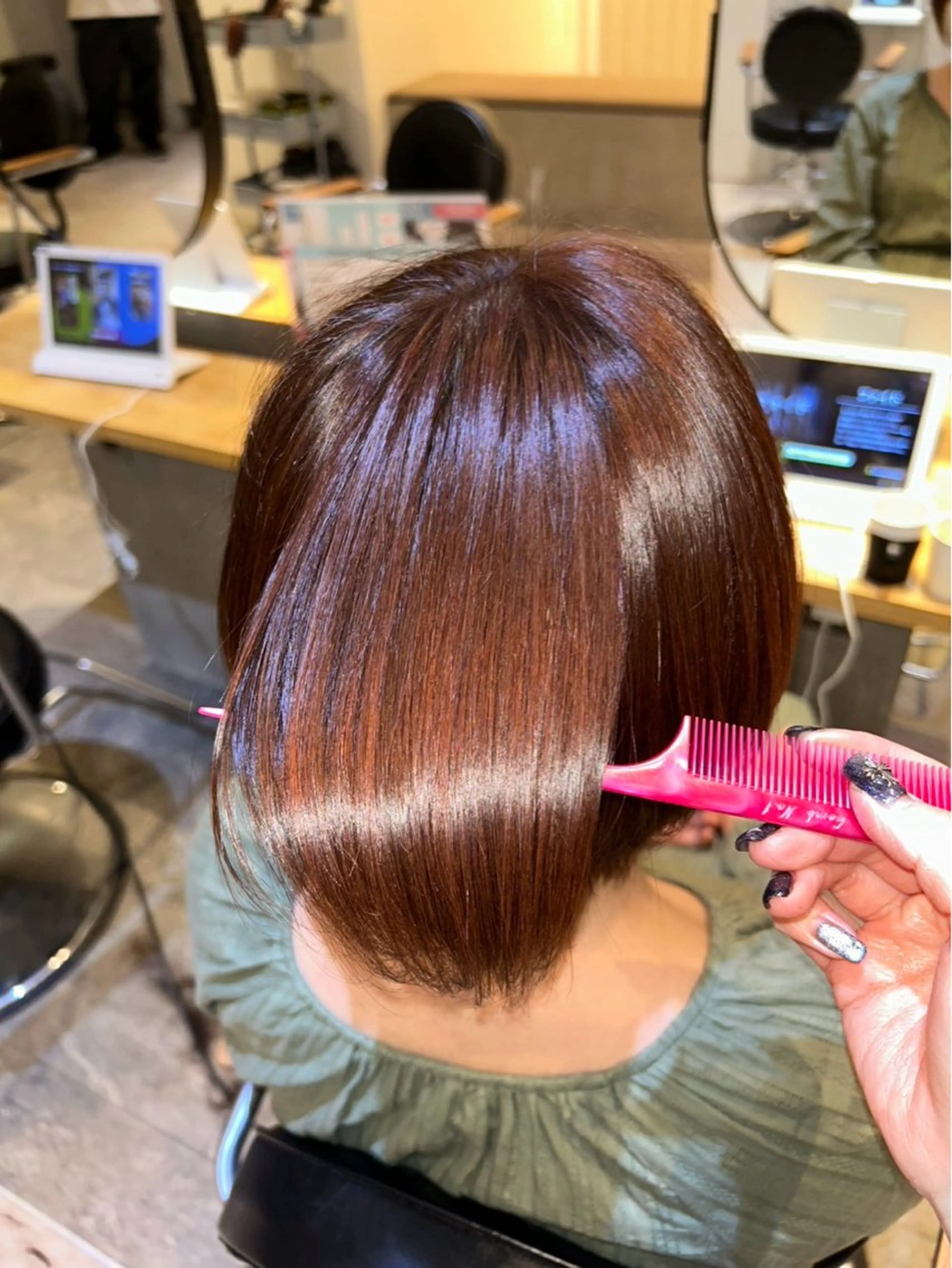 💞小顔カット➕高発色クオルシアカラー➕髪質改善カシミヤトリートメント🫧の写真