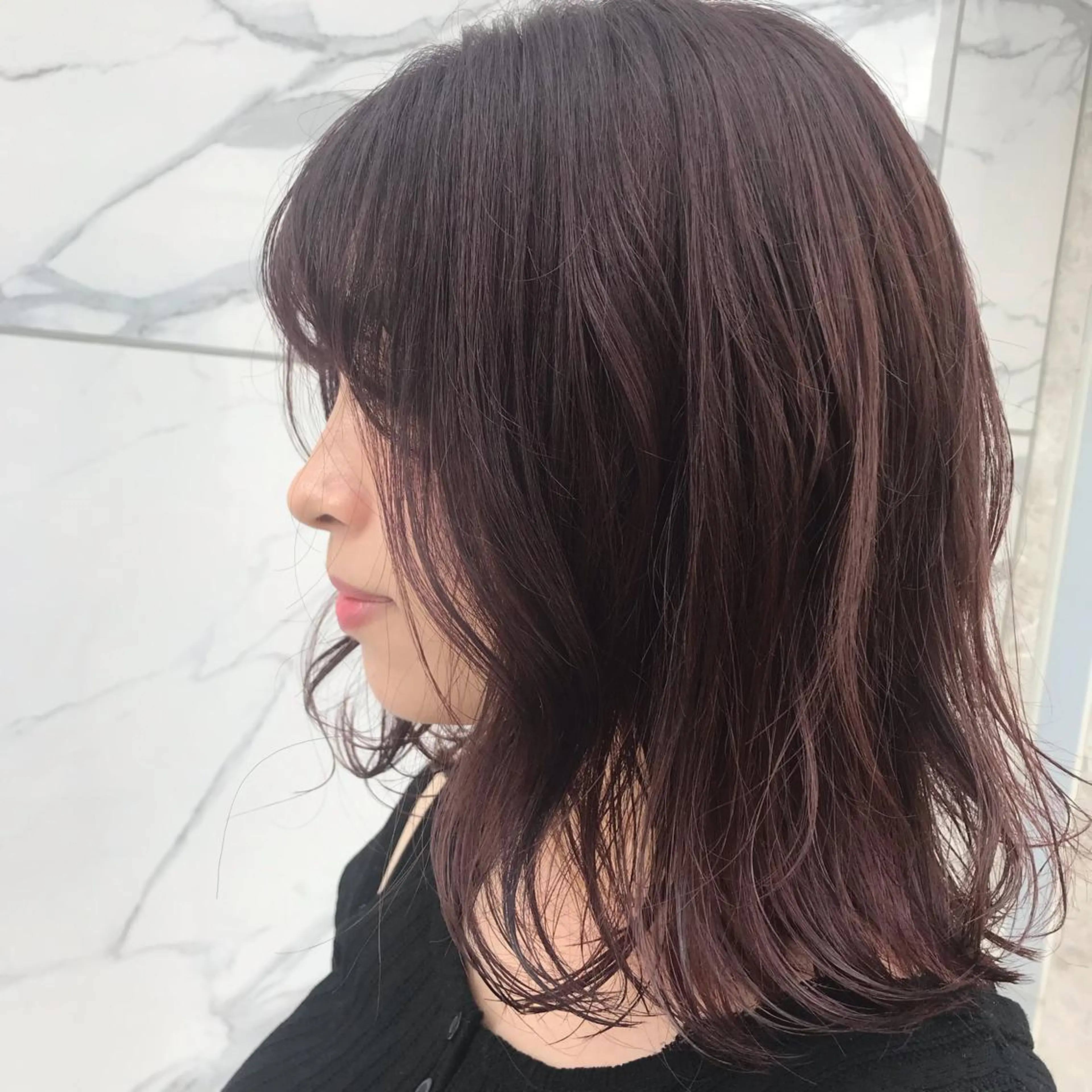 セミロング カラー ブリーチ ブリーチなしカラー ピンクカラー パープルカラー 韓国ヘア☁️ mitsukiのヘアスタイル