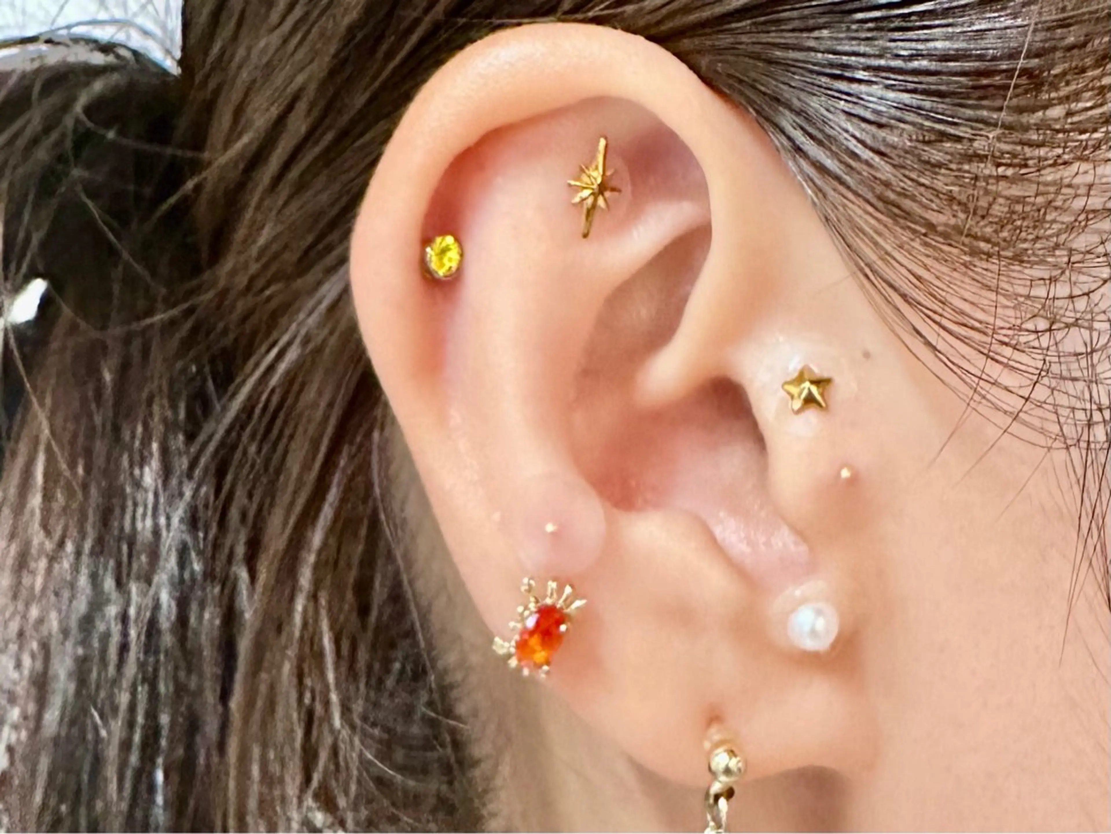 大人気❤️選べる耳ツボジュエリー10粒💎シンプル&ゴージャスお好みのデザインで！👂の写真