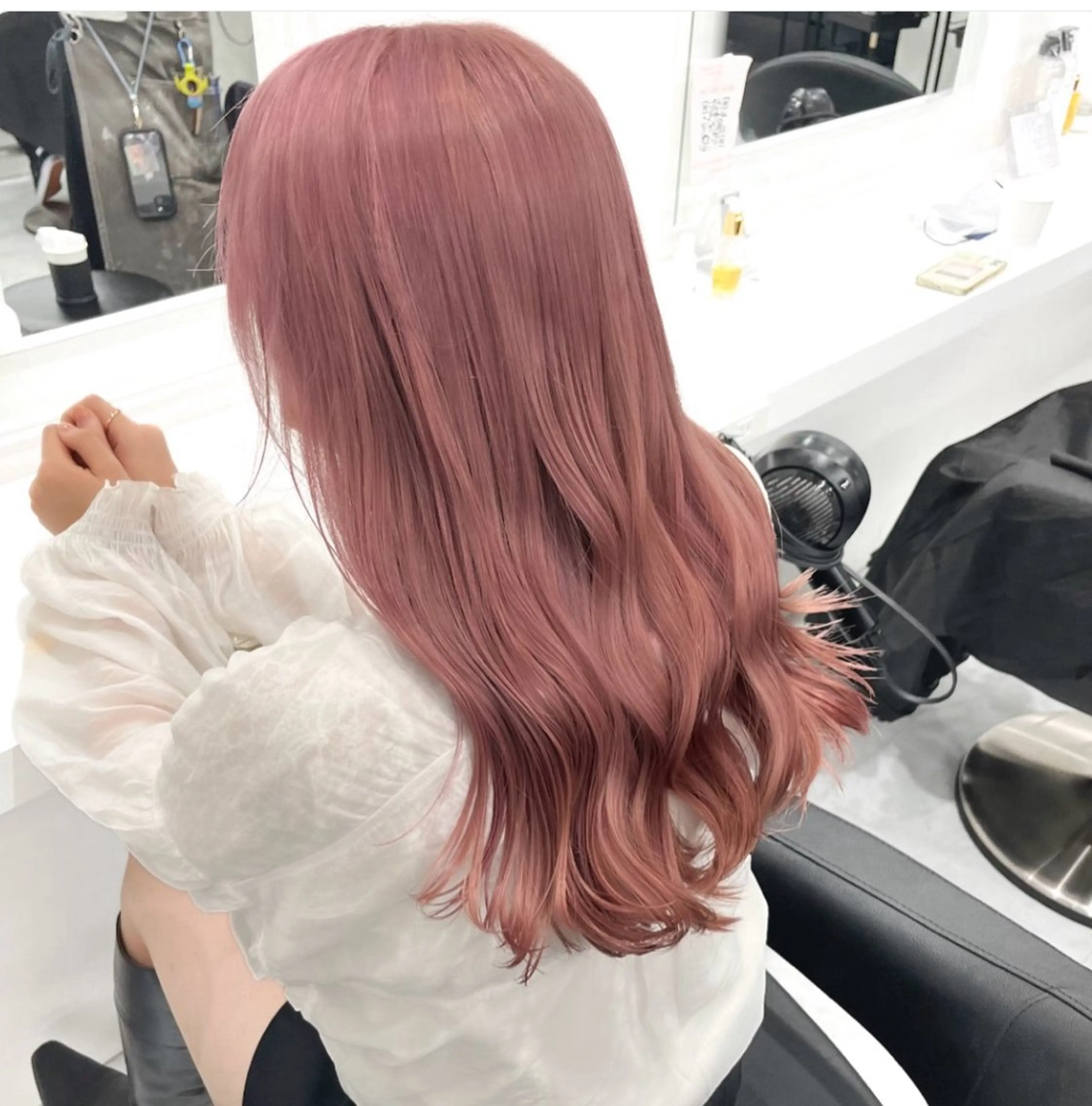 ロング カラー 🫧うる艶トレンド 🫧透明感カラーのヘアスタイル