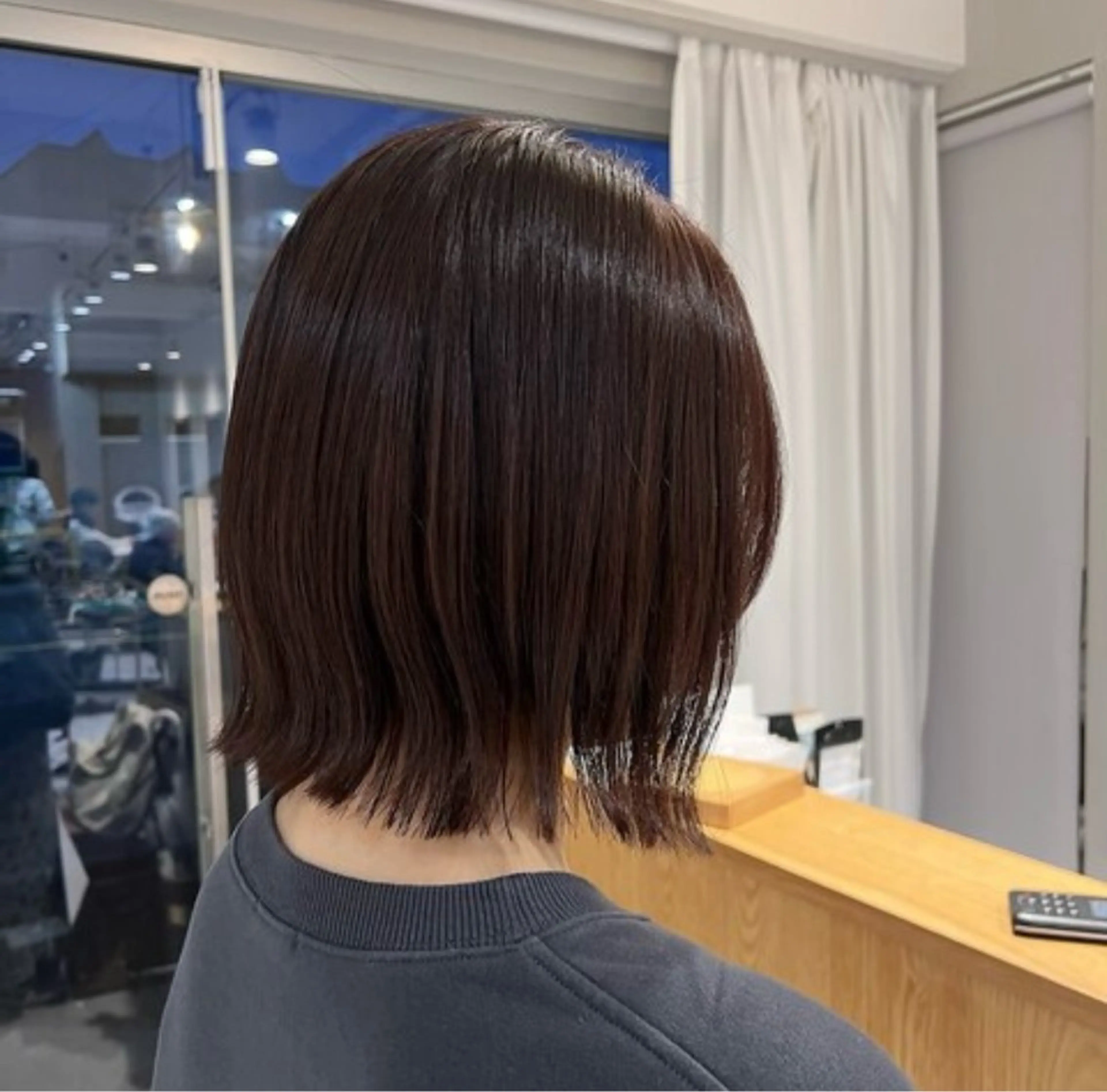 ミディアム 切りっぱなしボブ ボブ 川村 琴のヘアスタイル