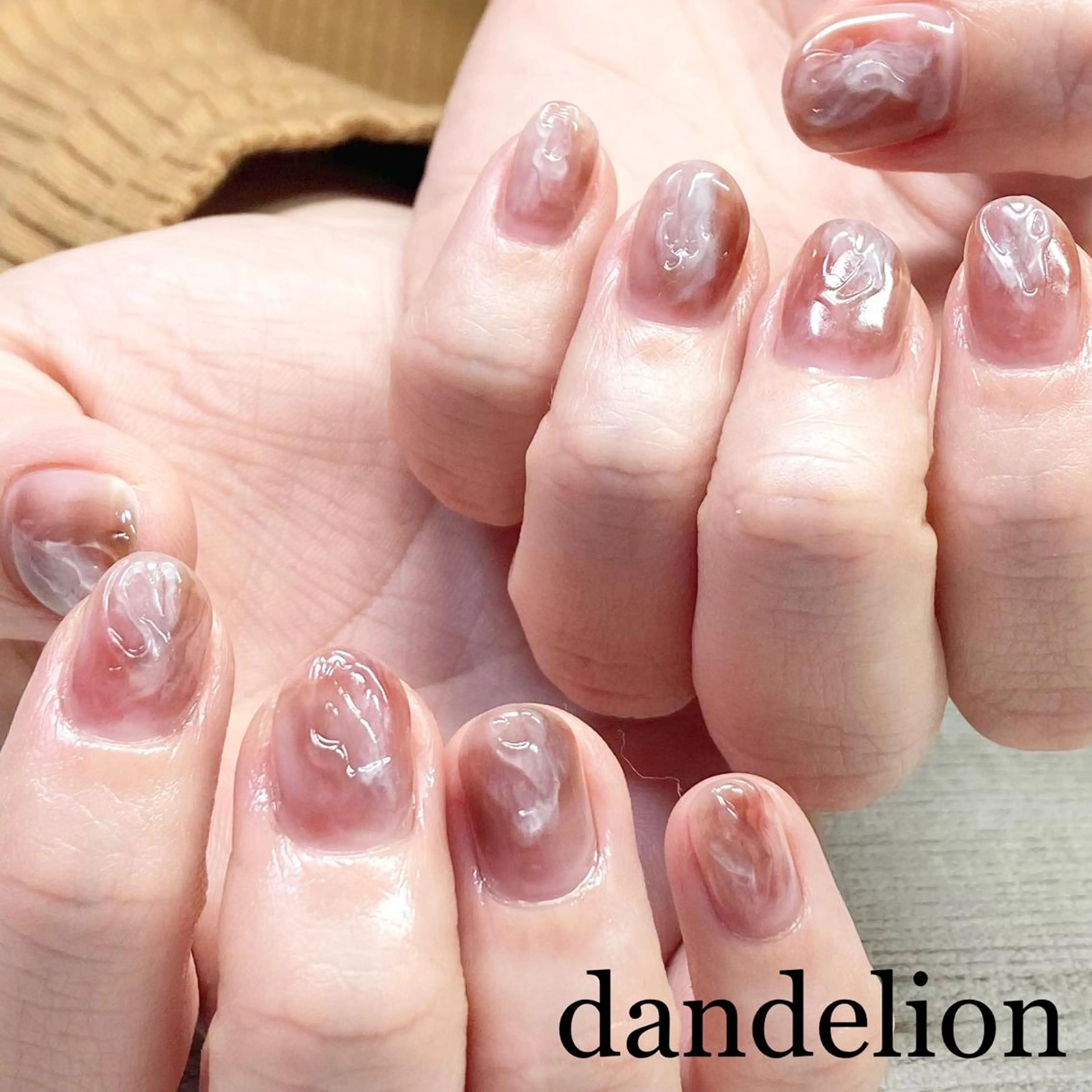 ネイル ハンドネイル ハンドケア dandelion ダンデライオンのネイルデザイン