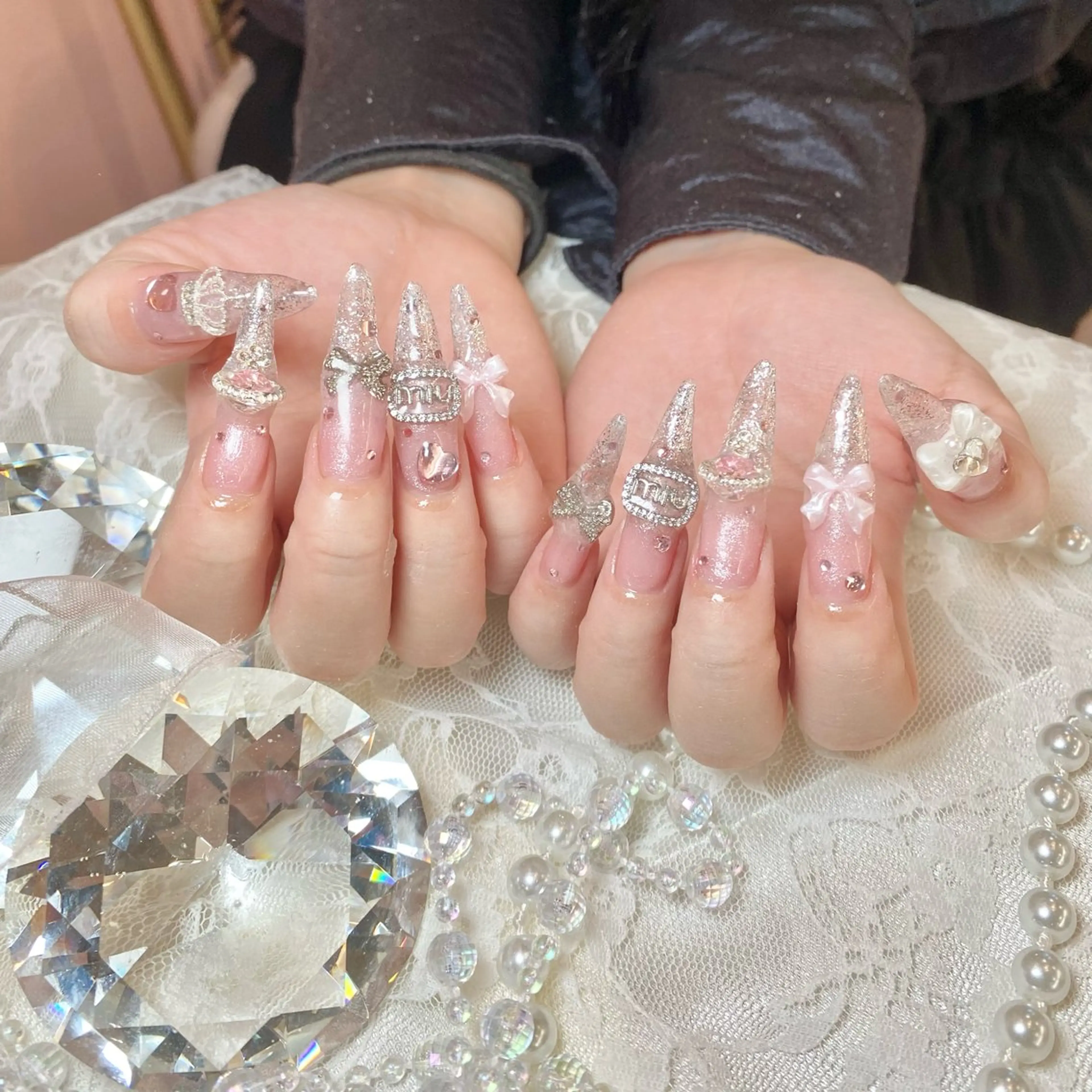 ネイル グラデーション ラメ(グリッター) ロングネイル ピンク シルバー ハンドネイル mio nail TANIのネイルデザイン