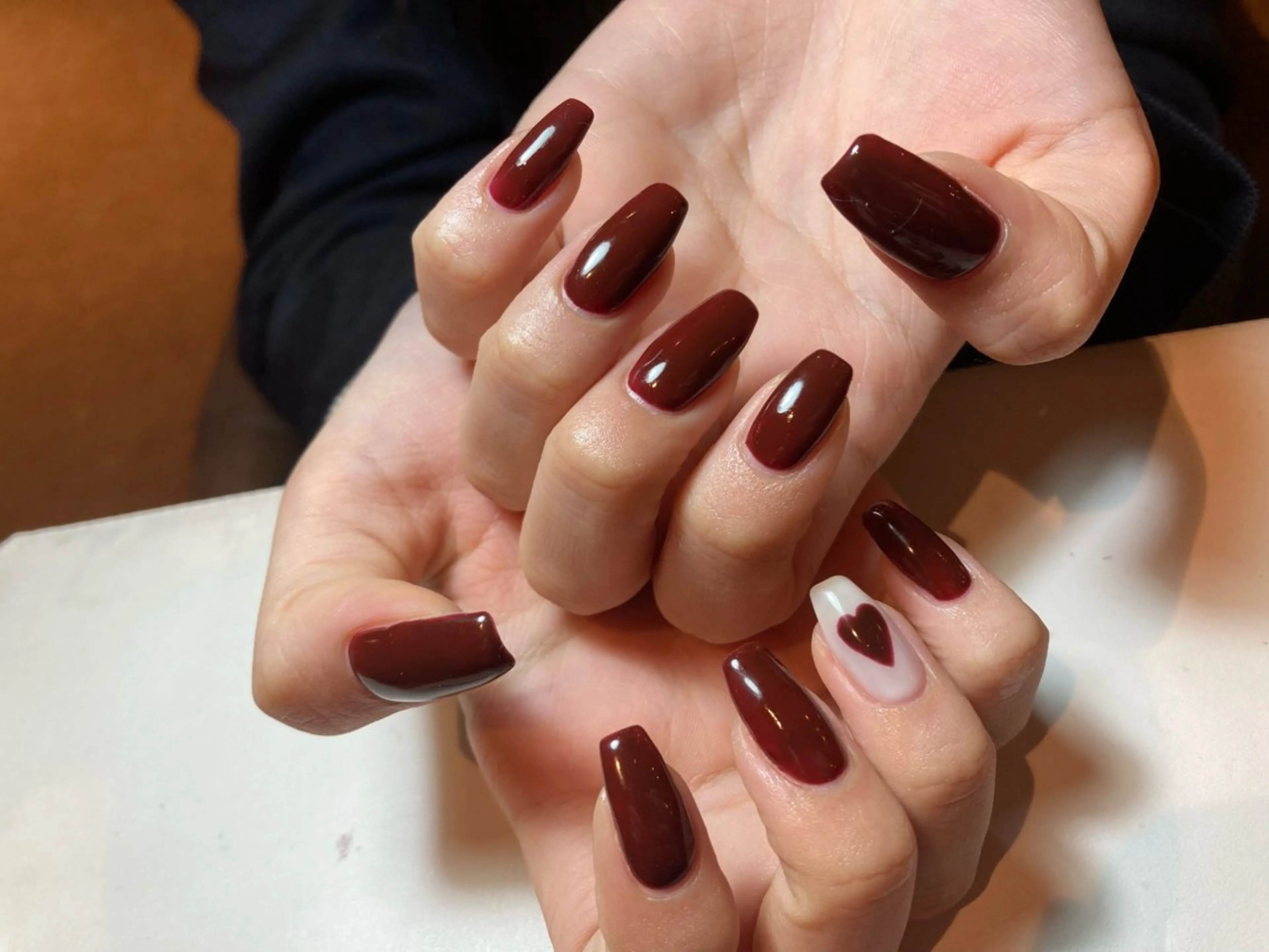 ネイル ボルドー ハート .Etel atelier.のネイルデザイン