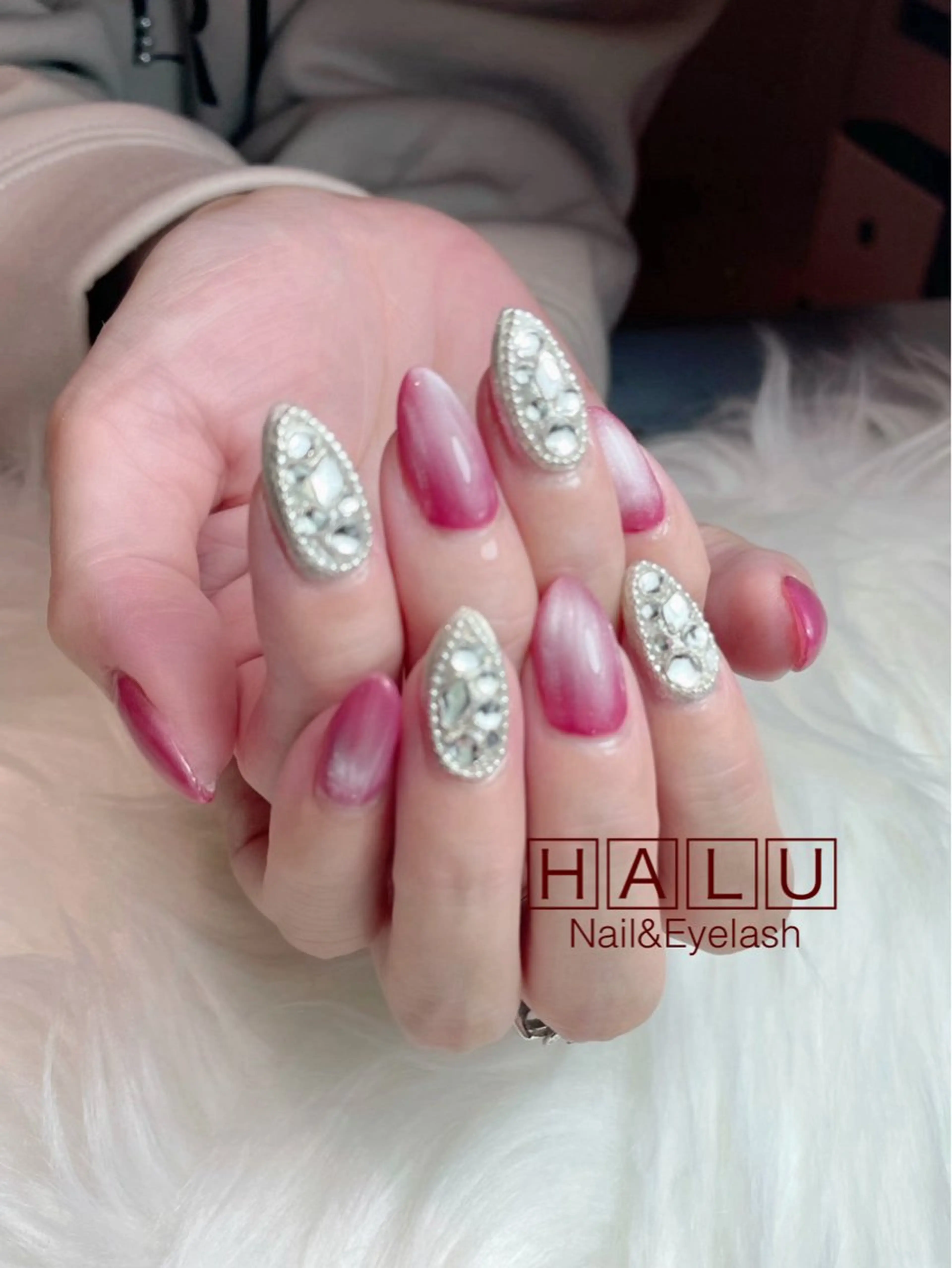 ネイル キラキラネイル HALU ハルのネイルデザイン