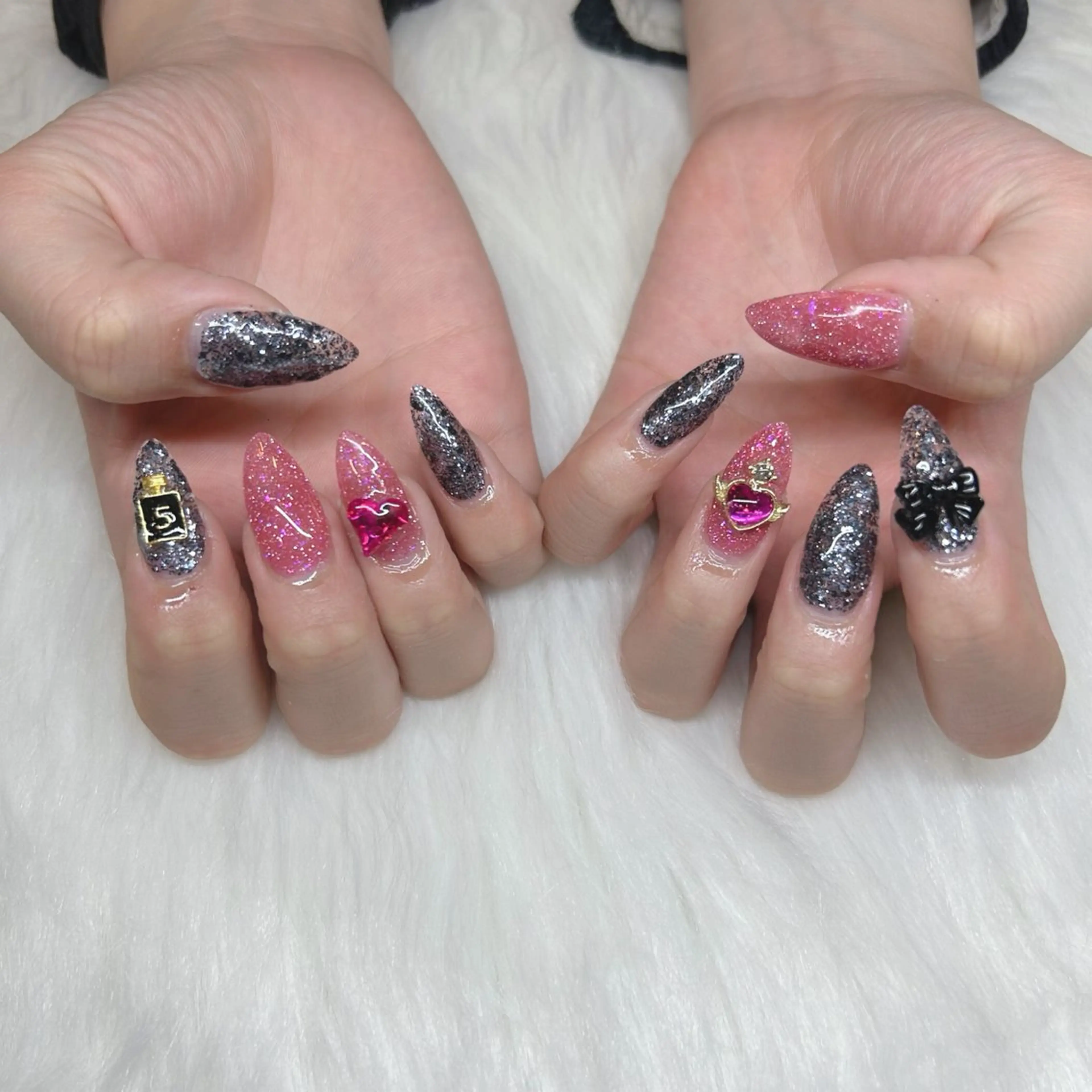 セミロング HANA うるののネイルデザイン