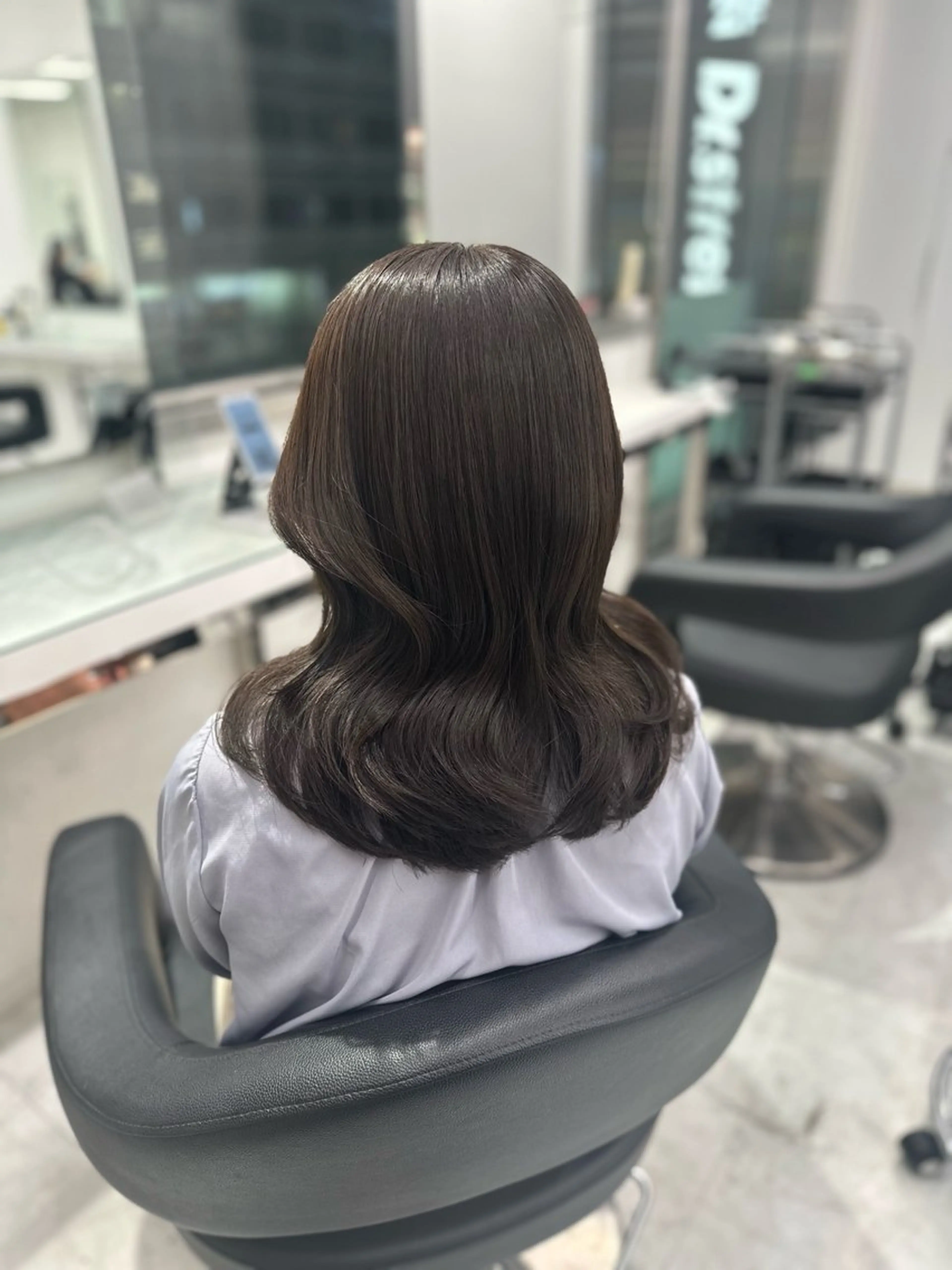 ミディアム カラー カット ヘアカラー トリートメント ヘッドスパ ヘアセット ❄最強かわいいカラー ❄️MINA❄️のヘアスタイル