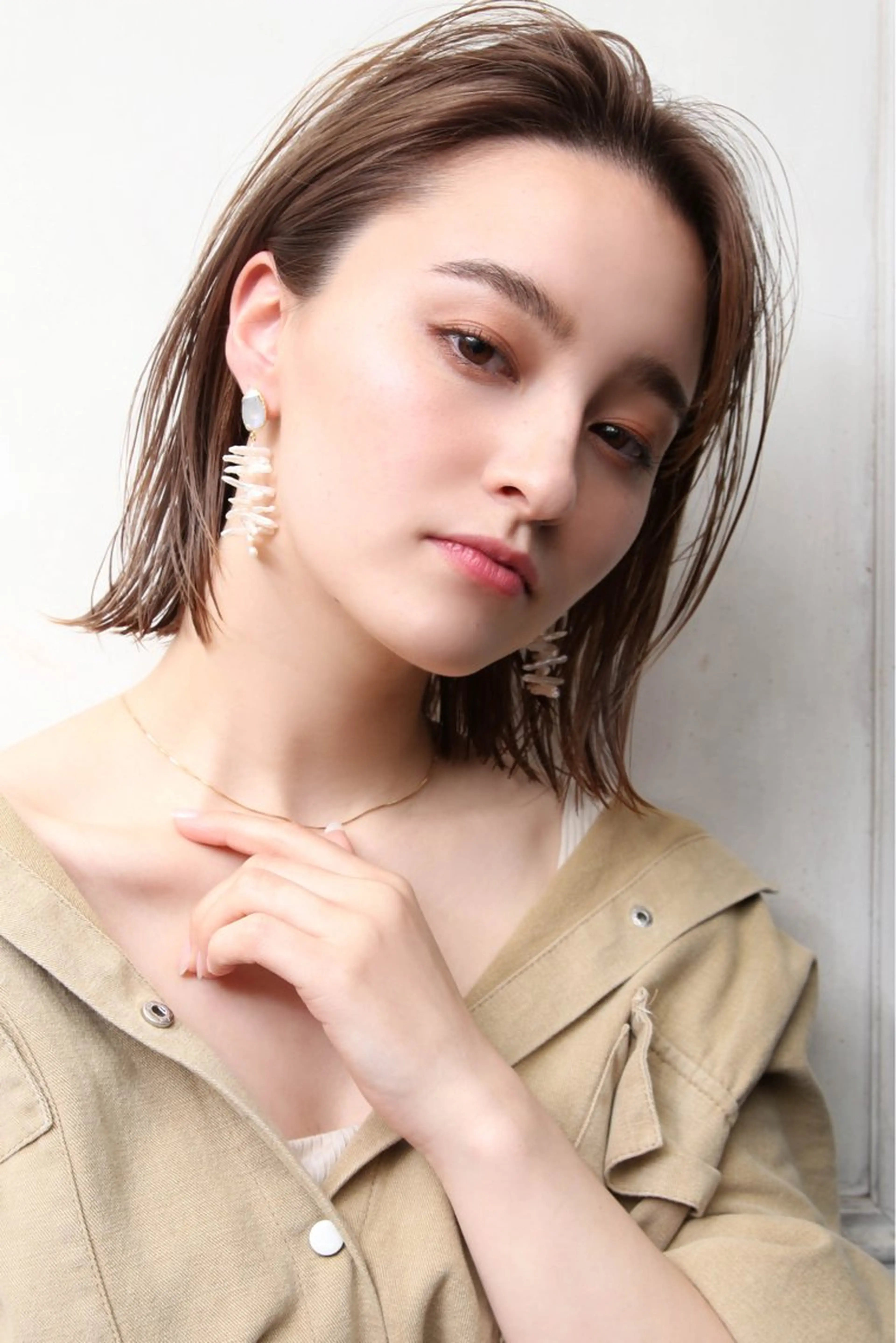 ミディアム カラー 秋葉 玲唯のヘアスタイル