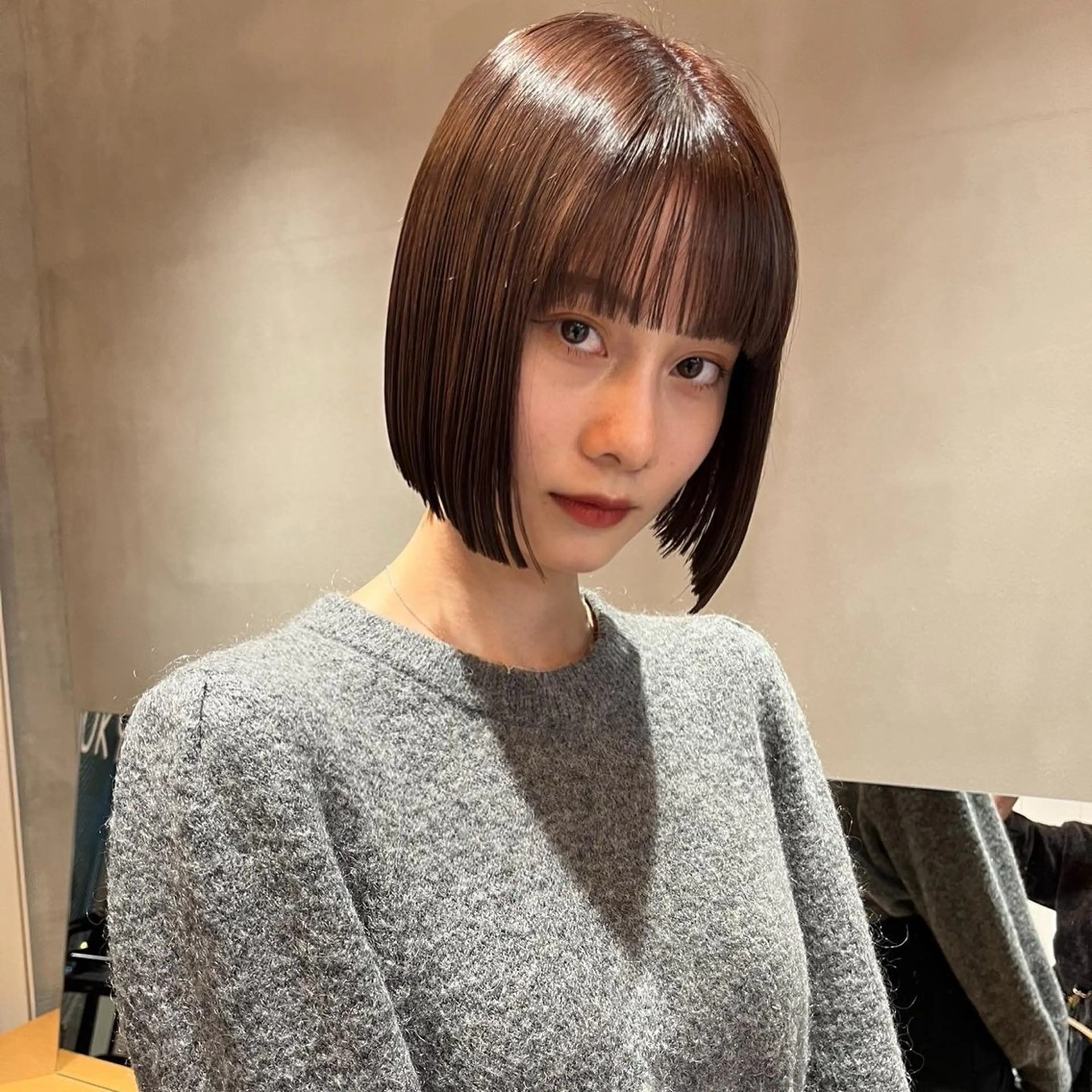 ショート センターパート /ニュアンスパーマのヘアスタイル