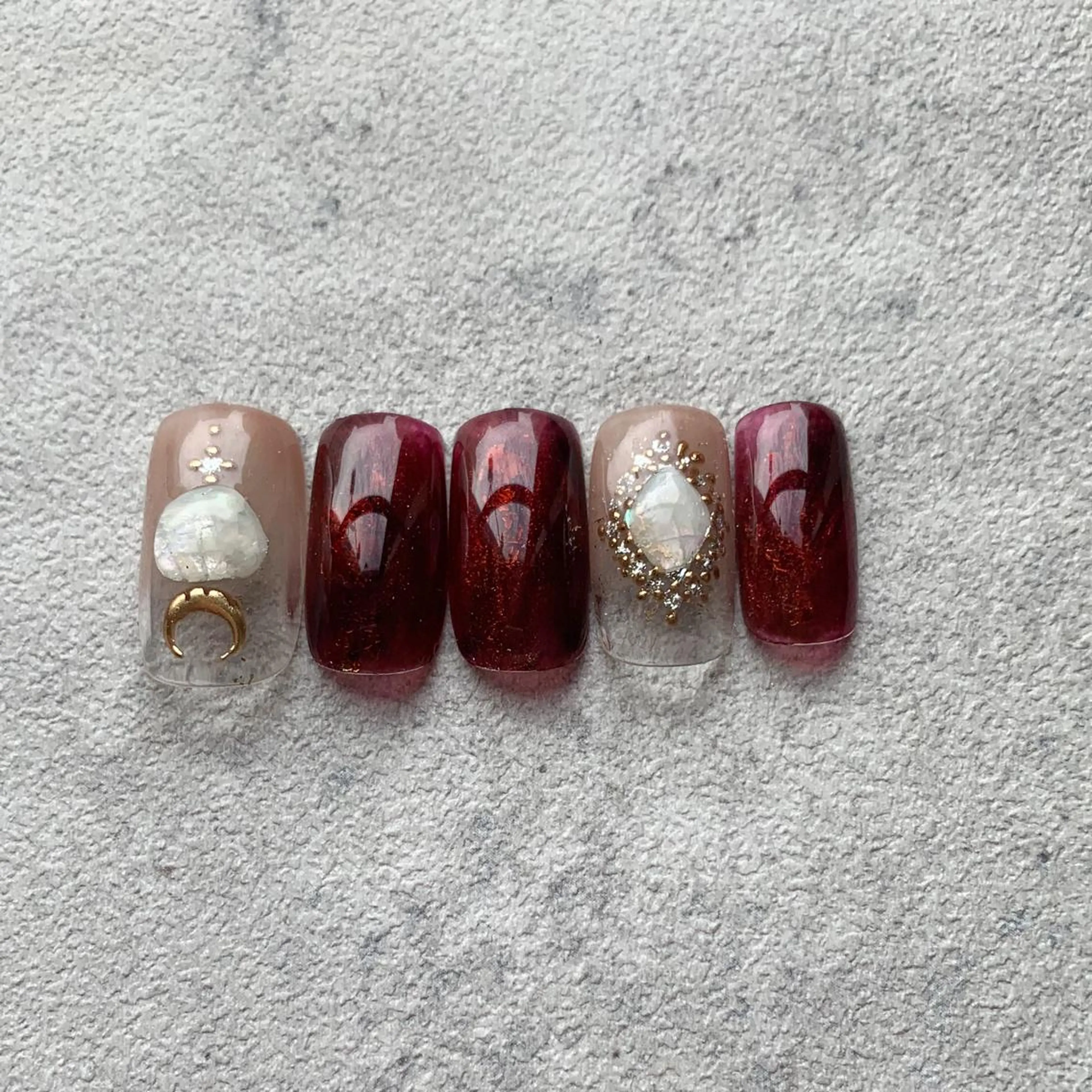 ネイル atelier　FIORITURA所属・FIORITURA aiのネイルデザイン