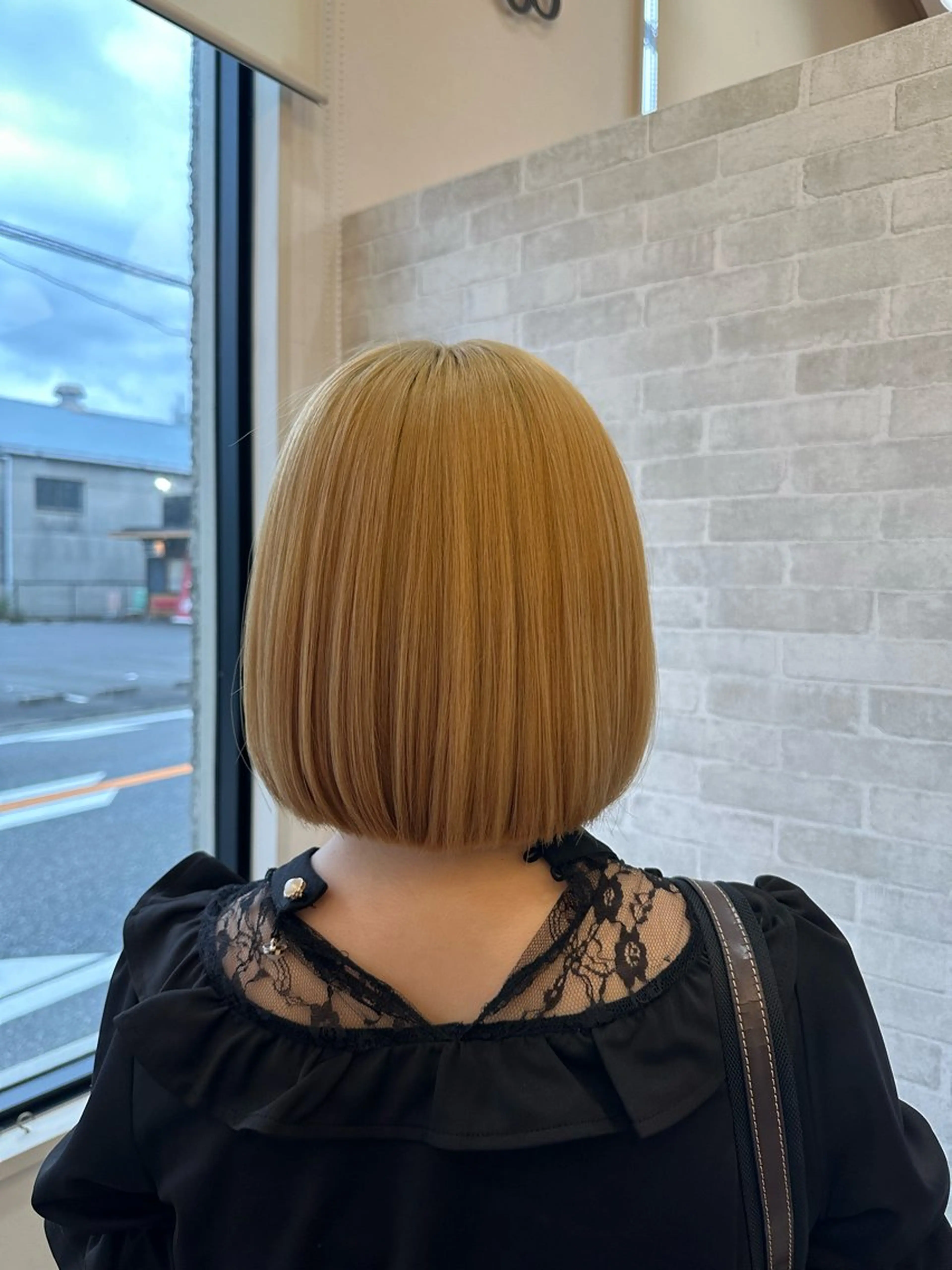 ミディアム 岡松 優月のヘアスタイル