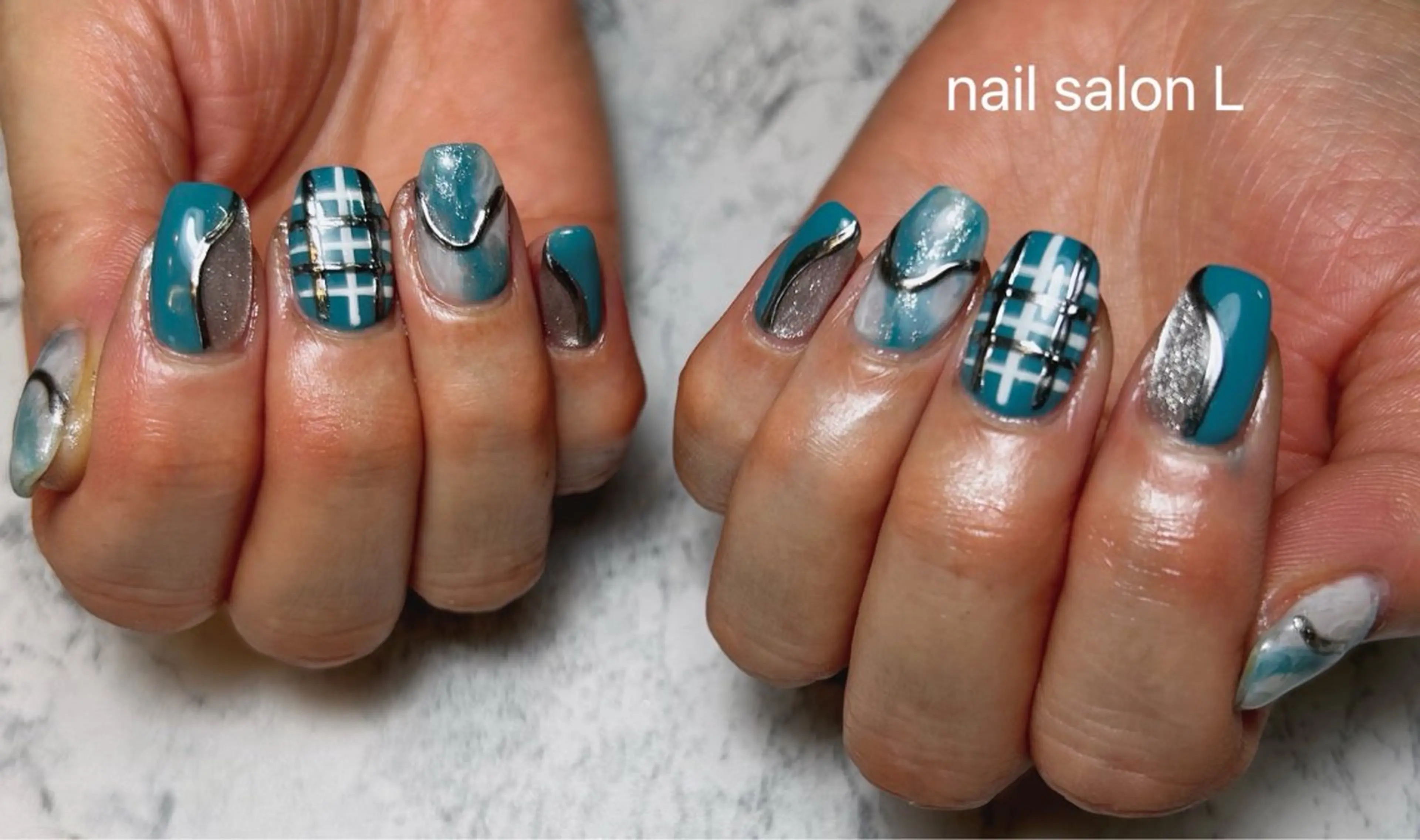 ネイル ブルー ハンドネイル 吉川市 ネイルサロンLのネイルデザイン