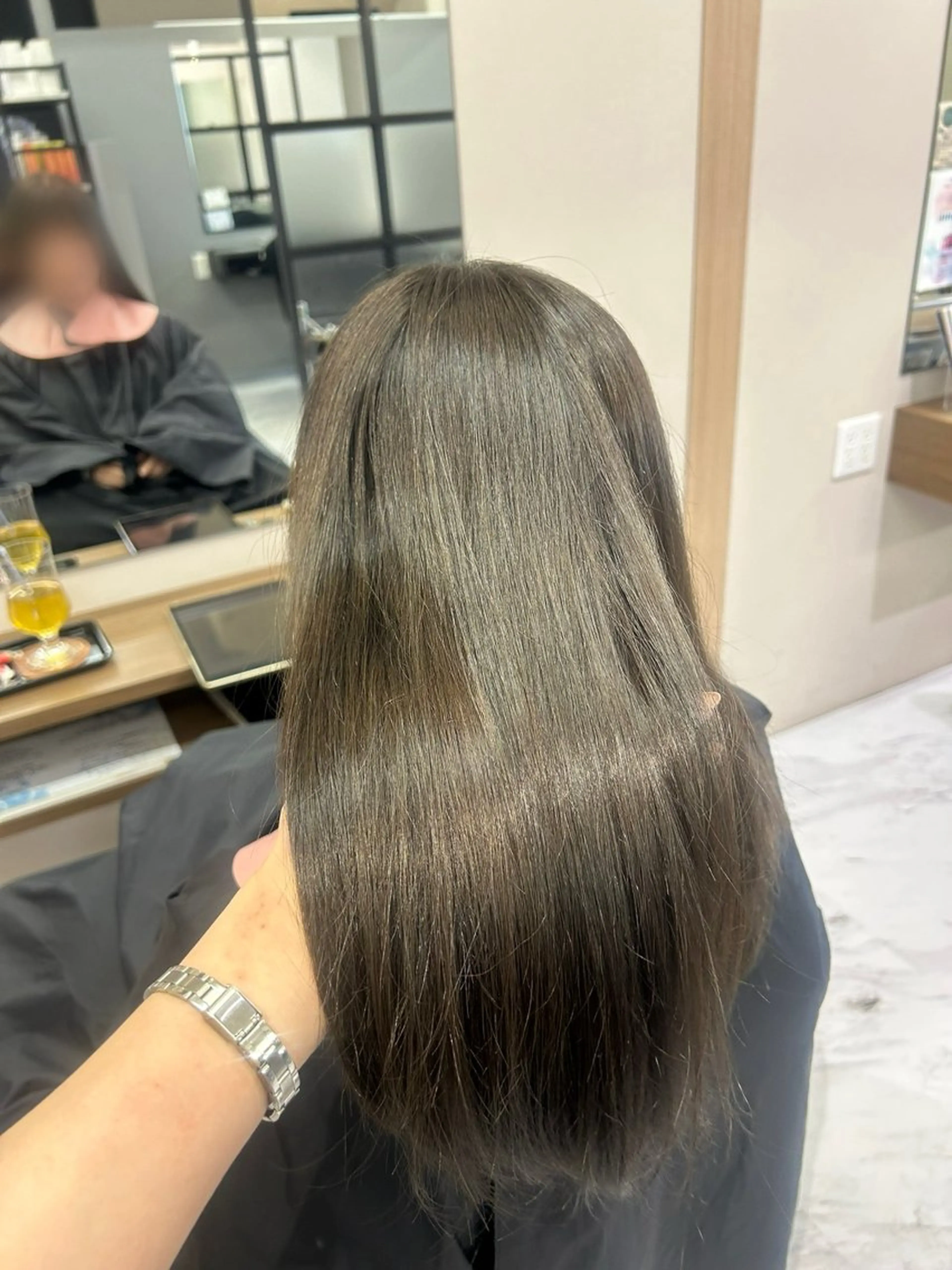 ミディアム カラー ベージュカラー オリーブベージュ カット ヘアカラー 佐藤里菜🎀 /モデル募集してますのヘアスタイル