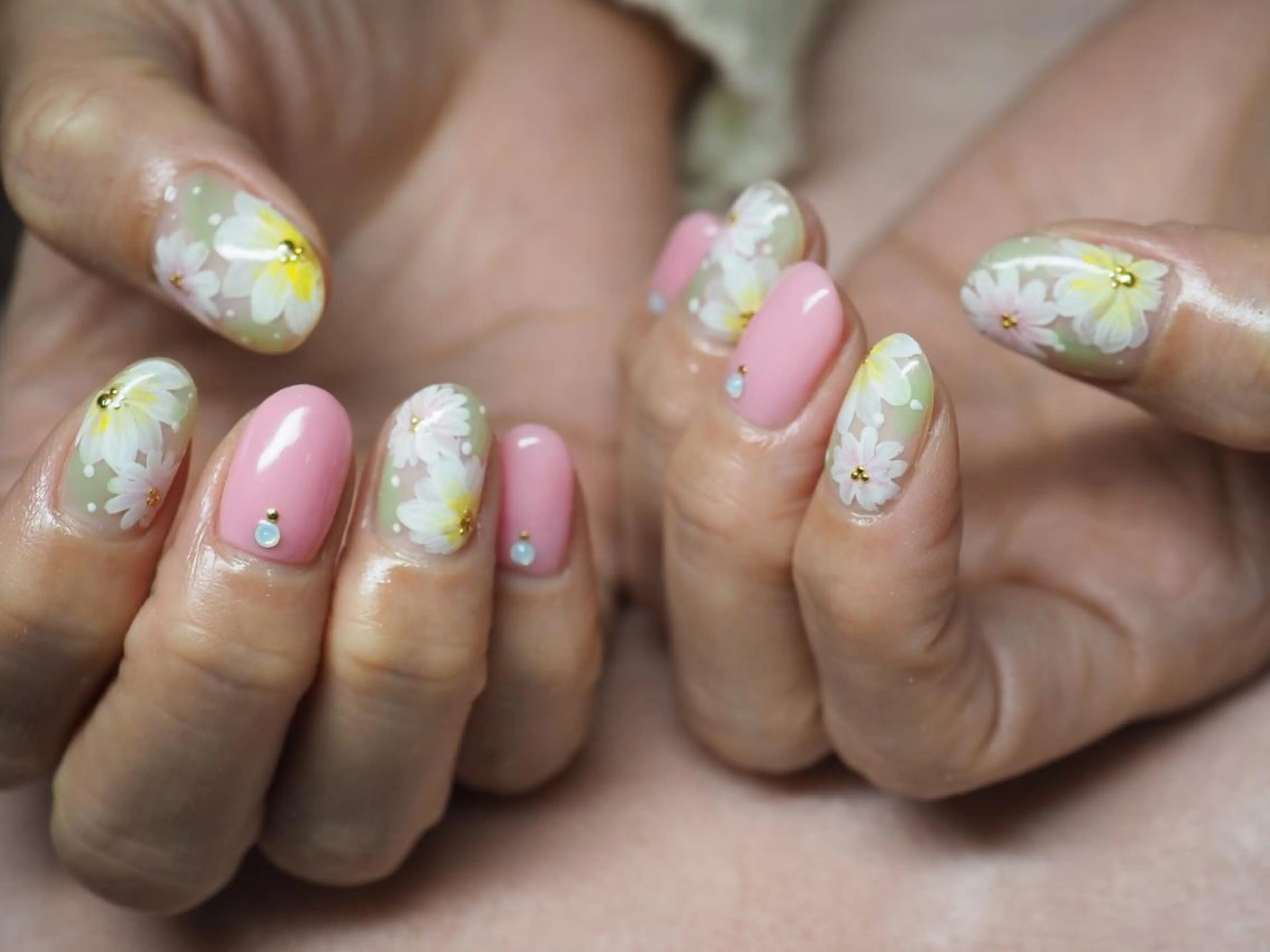 ネイル Ribbon 佐野店のネイルデザイン