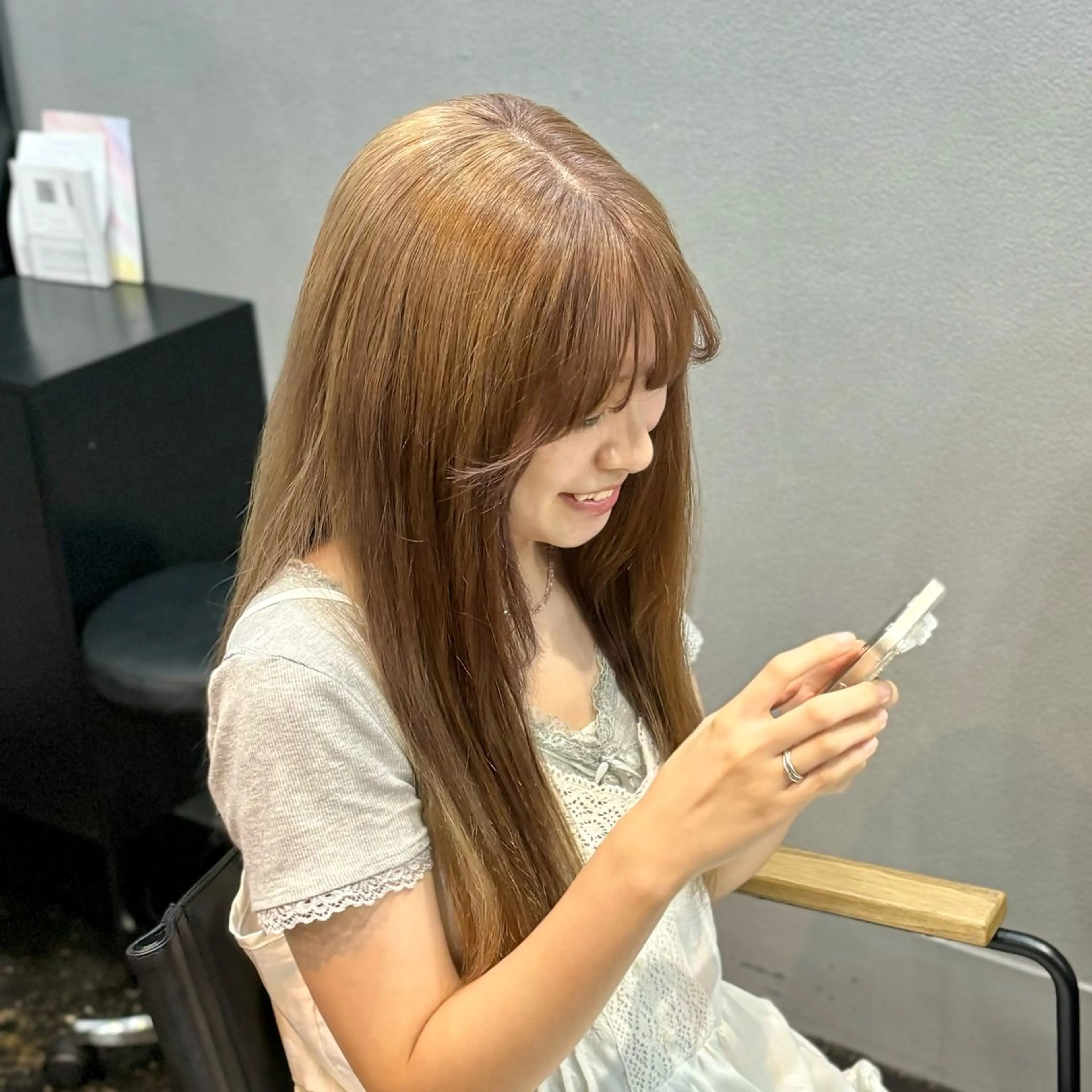 ロング カラー ブリーチ ケアブリーチ ハイトーンカラー 似合わせカット🌼 やまかわ まなみ🌼のヘアスタイル