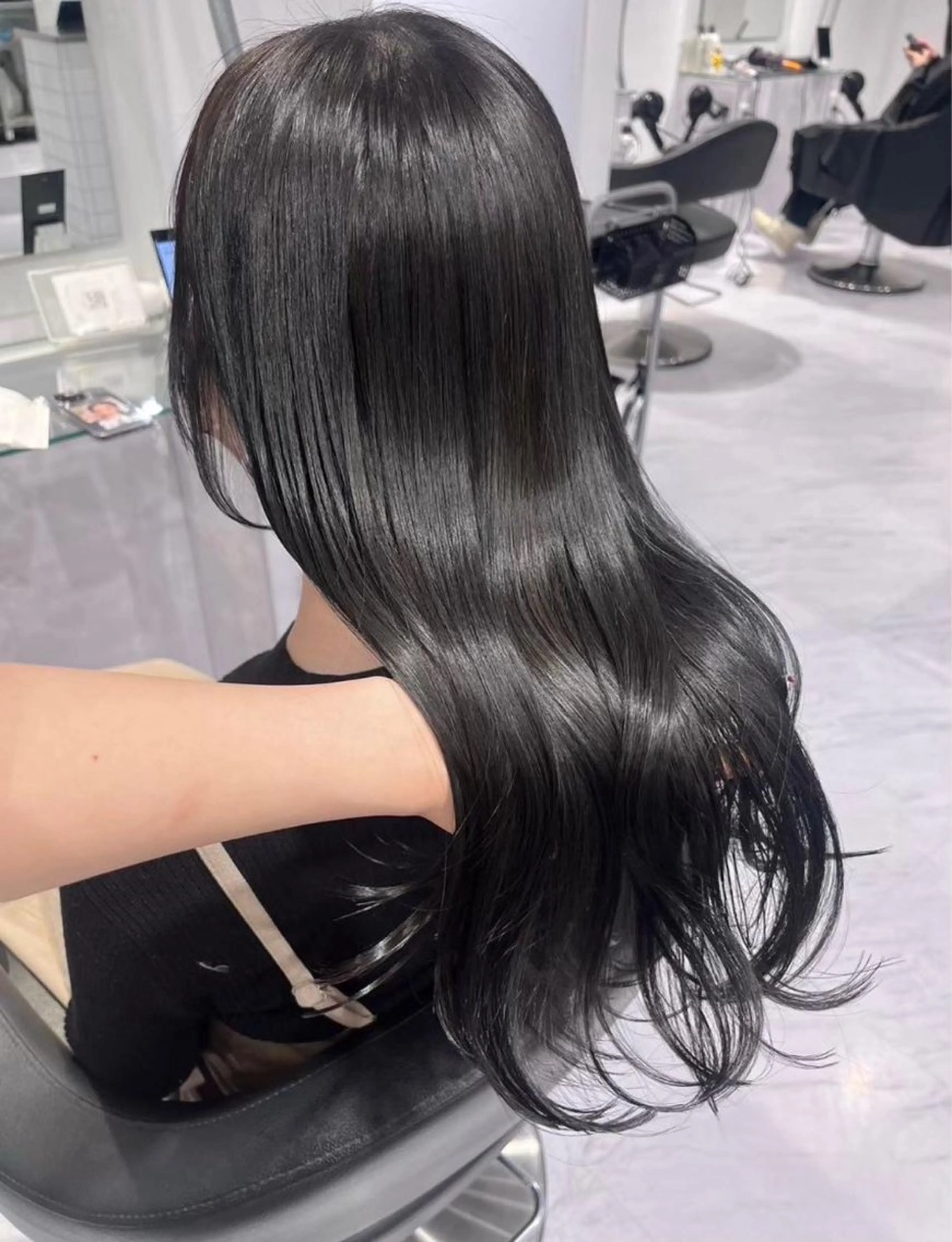 ロング トリートメント ヘッドスパ ヘアセット 韓国ヘア/ブリーチ無 しWカラー/オリーブのヘアスタイル