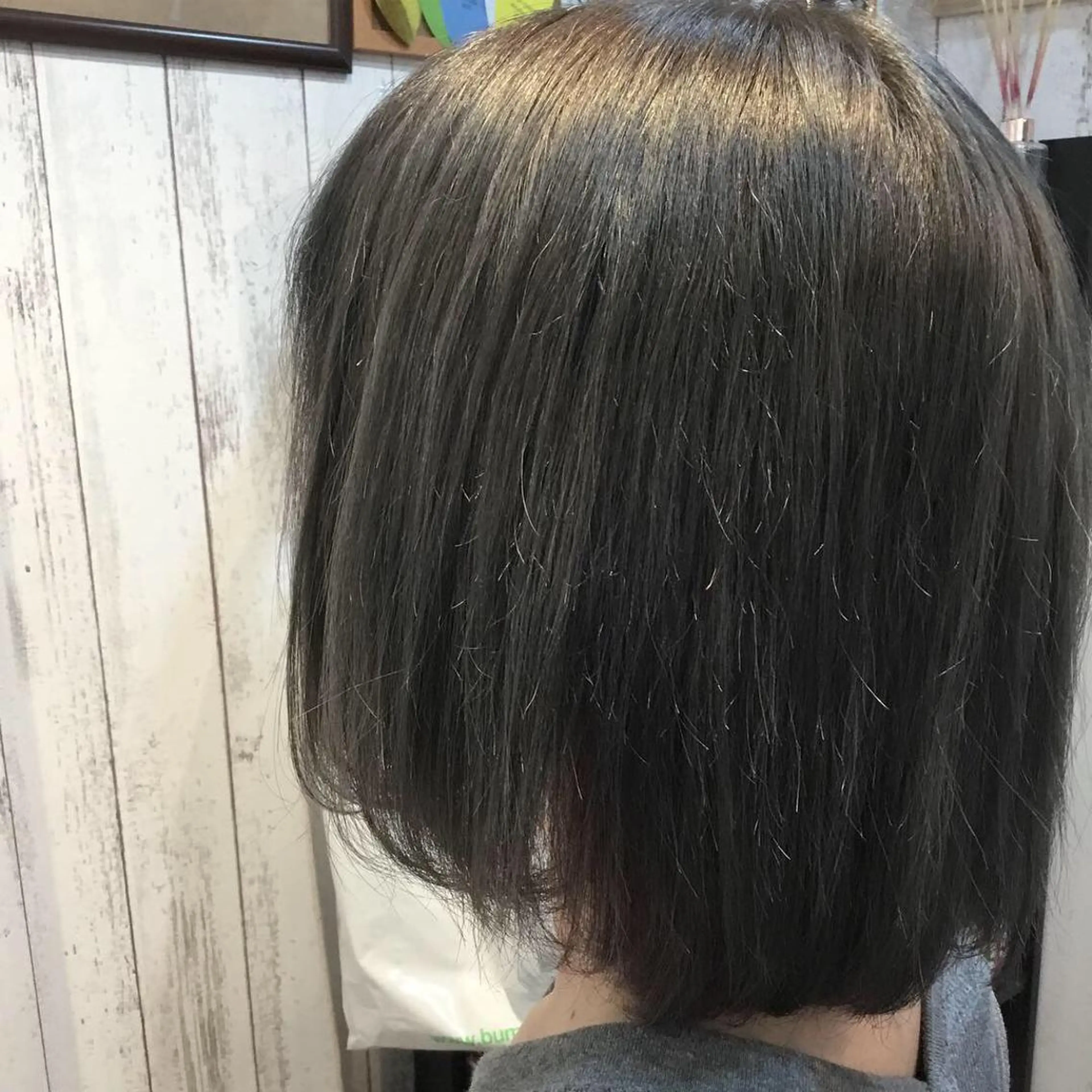 ショート カラー 金崎 新吾のヘアスタイル