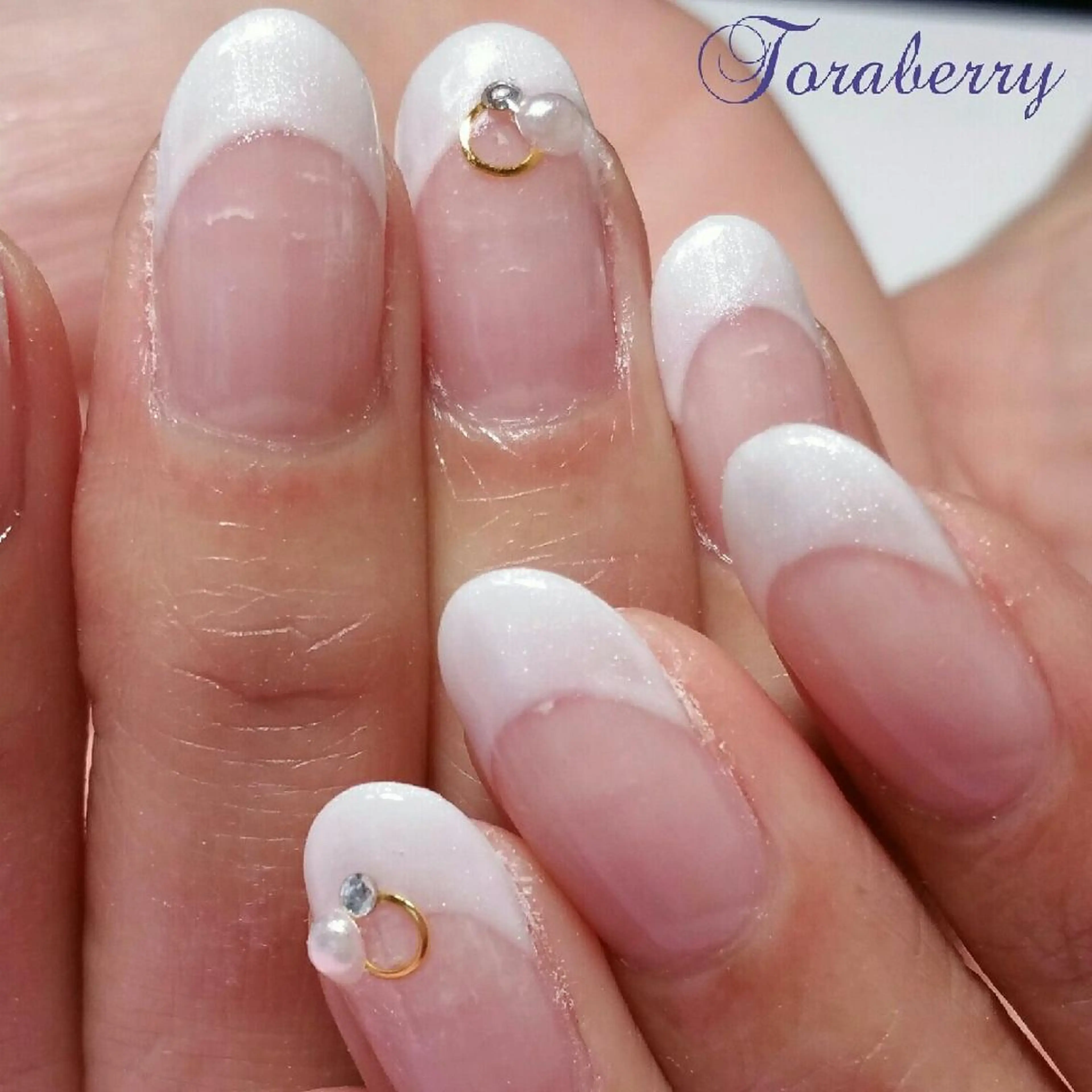 ネイル フレンチネイル ネイリスト なつみのネイルデザイン