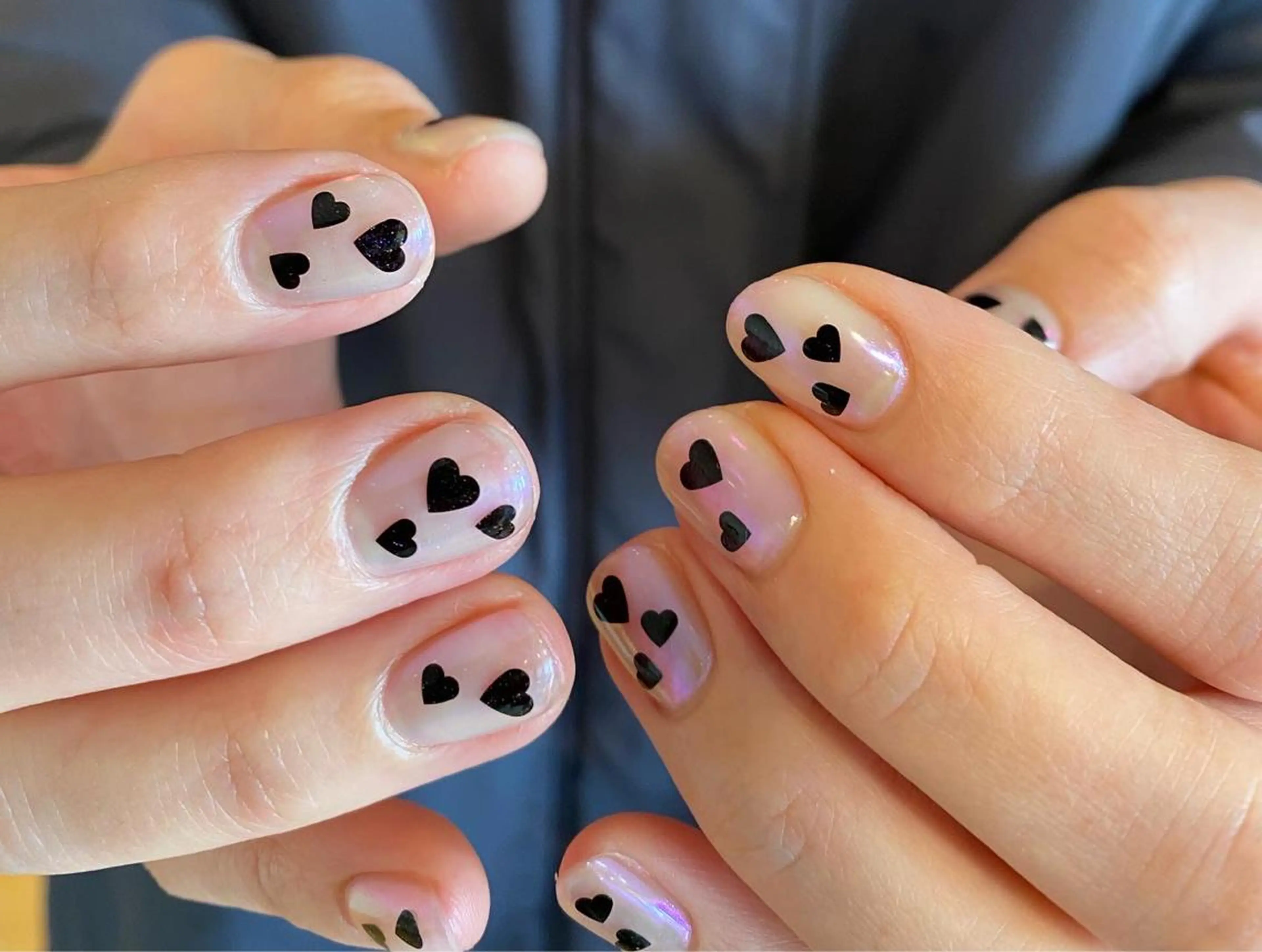 ネイル ハート ホログラムネイル バレンタイン ハンドネイル 表参道colore所属・表参道colore店 REICAのネイルデザイン