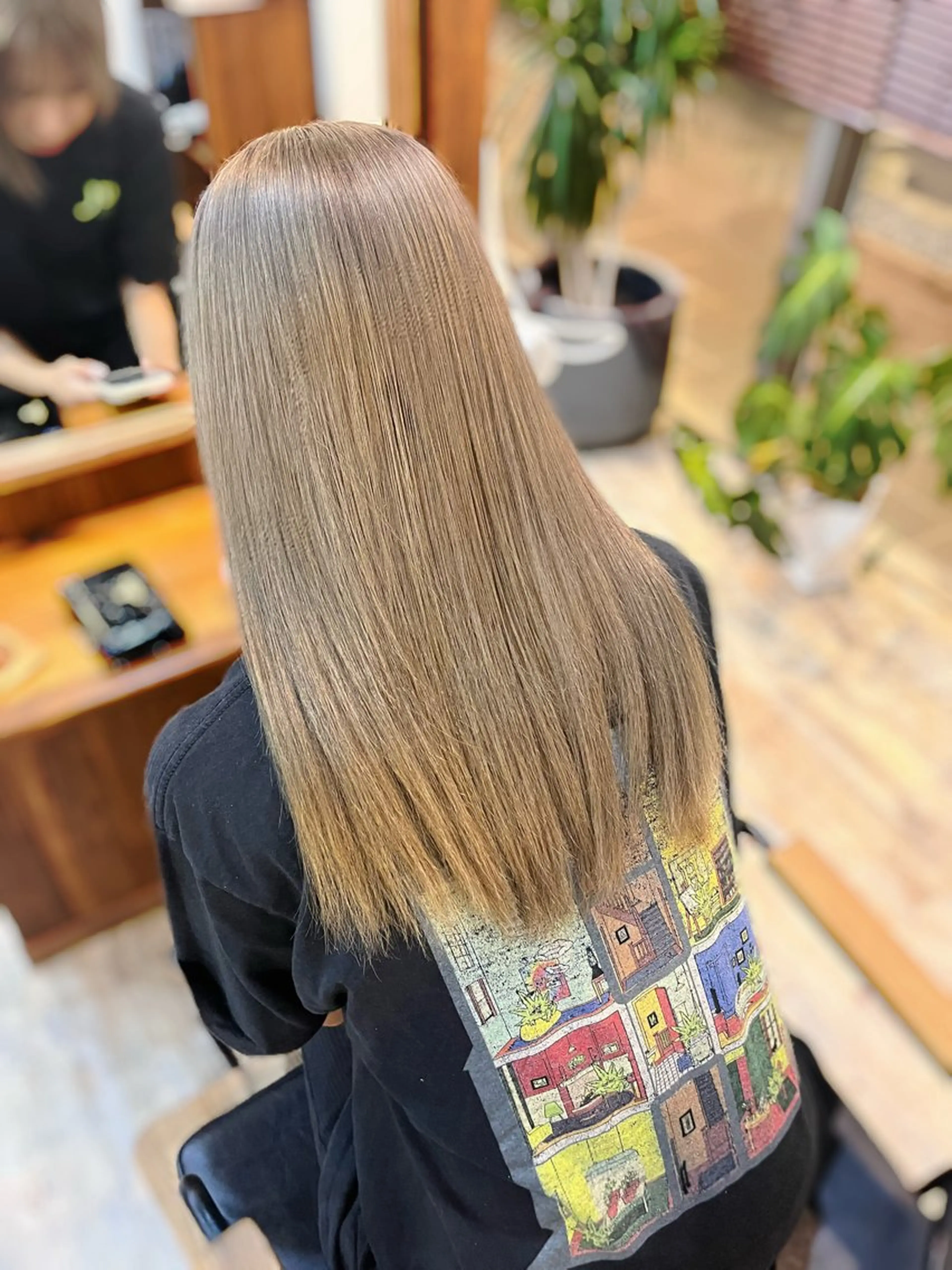 カラー G.O.A.T hair所属・Karen ✂︎GOAThairのヘアスタイル