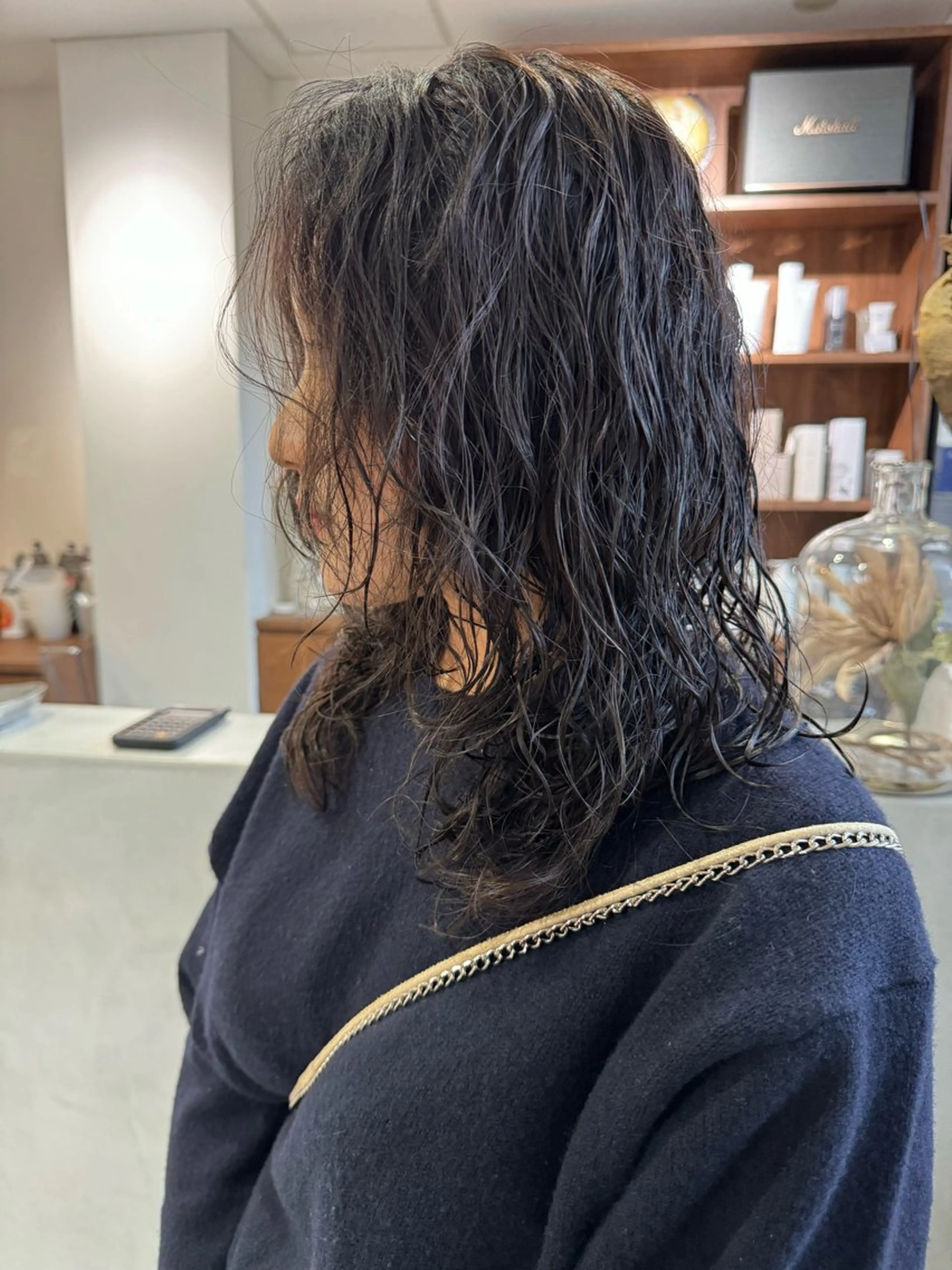 ミディアム パーマ ミディアムパーマ 似合わせカット カット パーマ トリートメント (h)wim ウィムのヘアスタイル