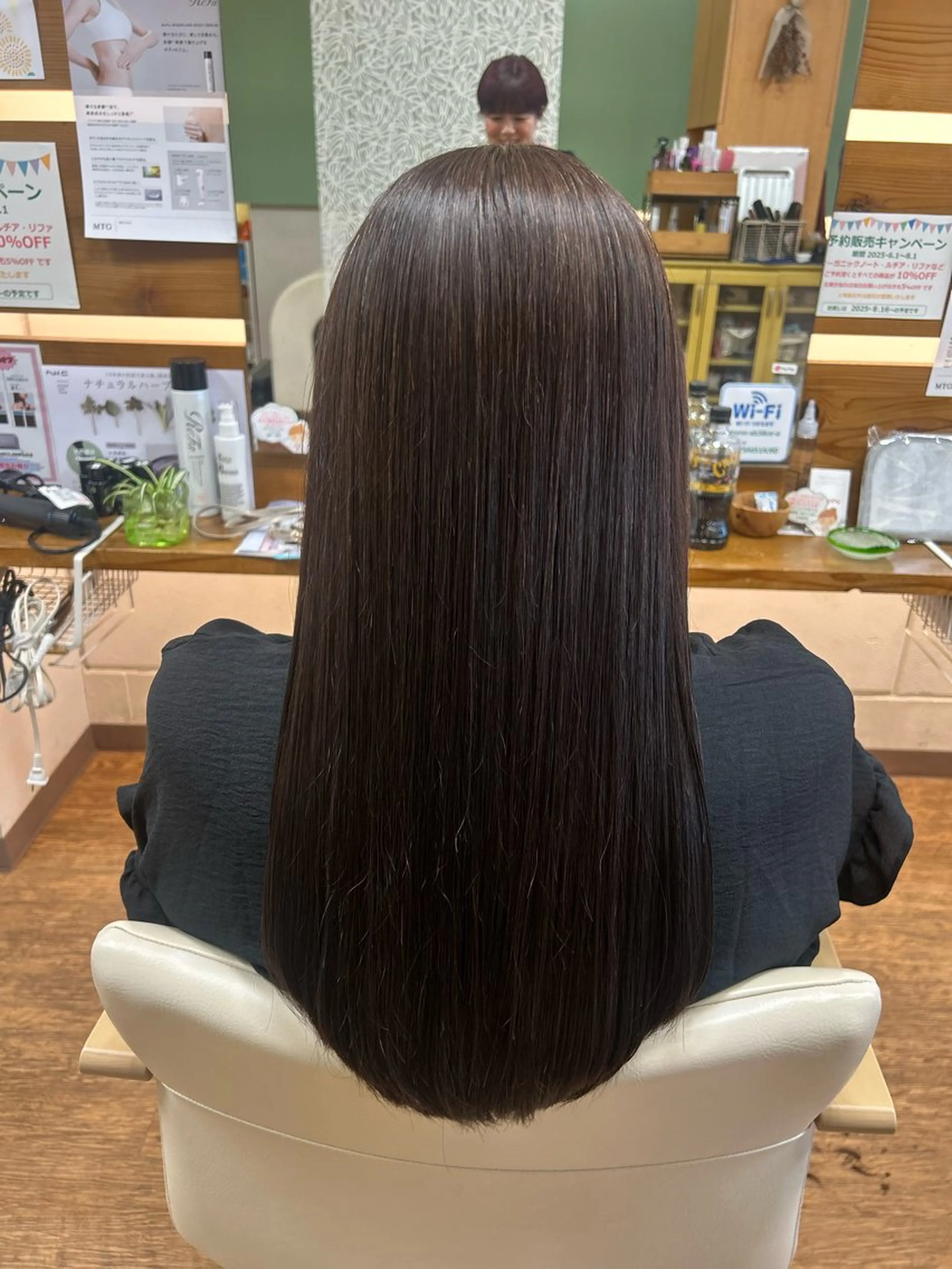 ロング カット ヘアカラー 縮毛矯正 神谷 千明のヘアスタイル