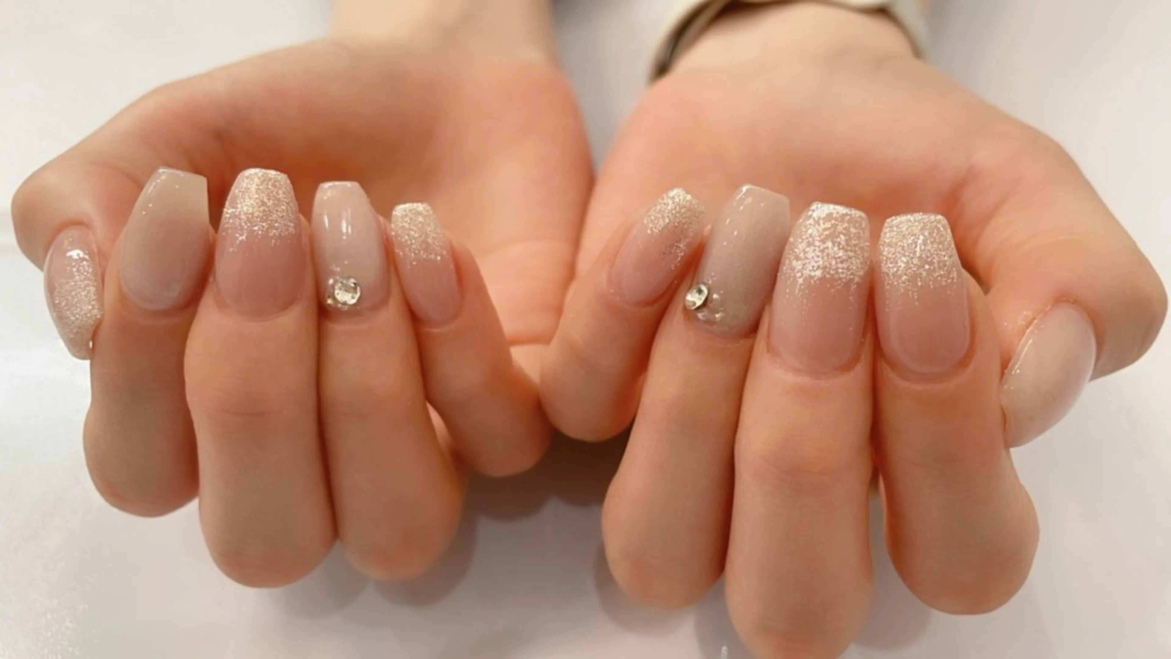 ネイル グラデーション ラメ(グリッター) ラメグラデーション マグネットネイル REGINA所属・REGINA 理沙のネイルデザイン