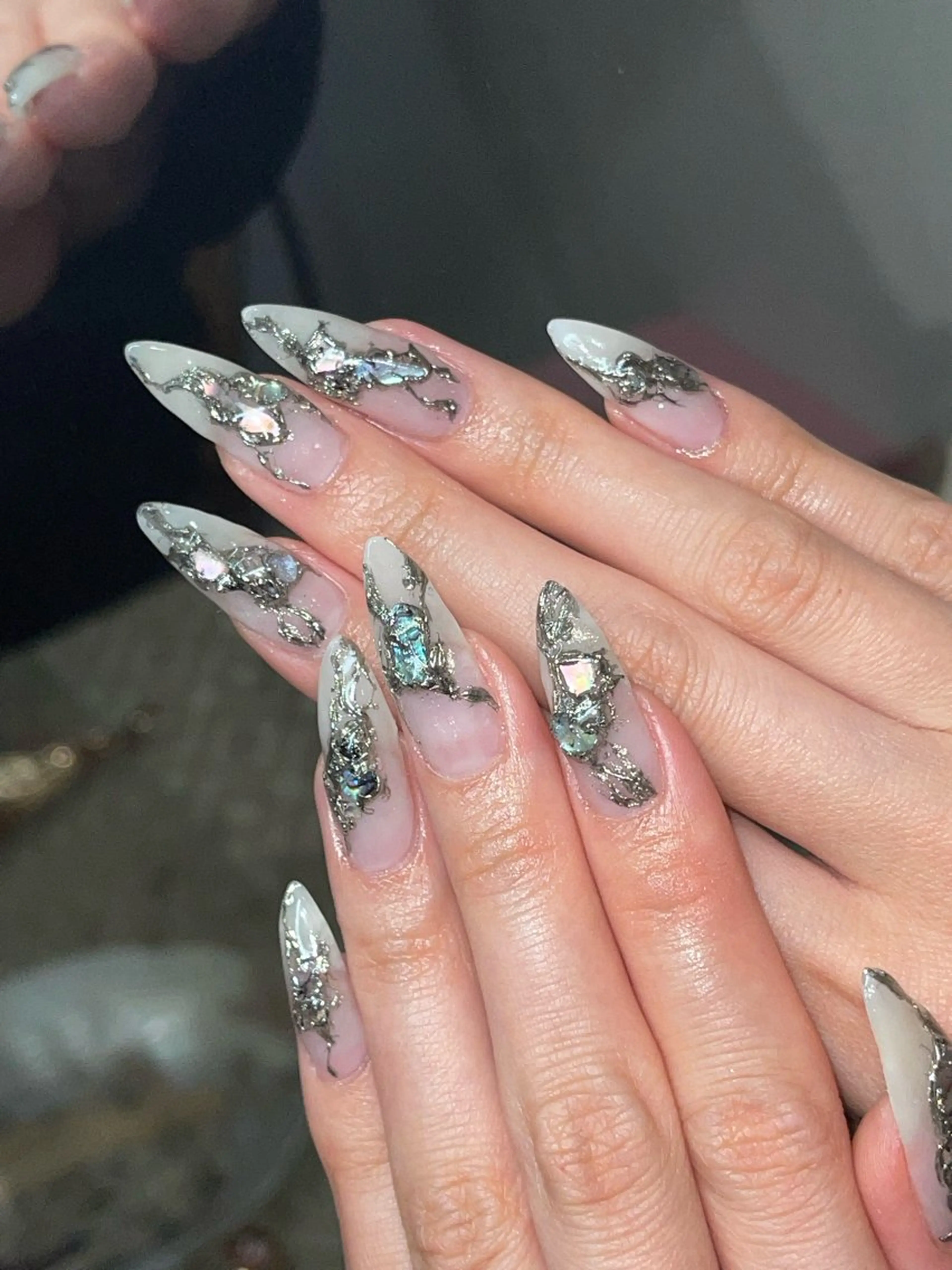 ネイル ハンドネイル NES NAIL所属・さゆり￤推しキャラ ￤ロングネイル🩷のネイルデザイン