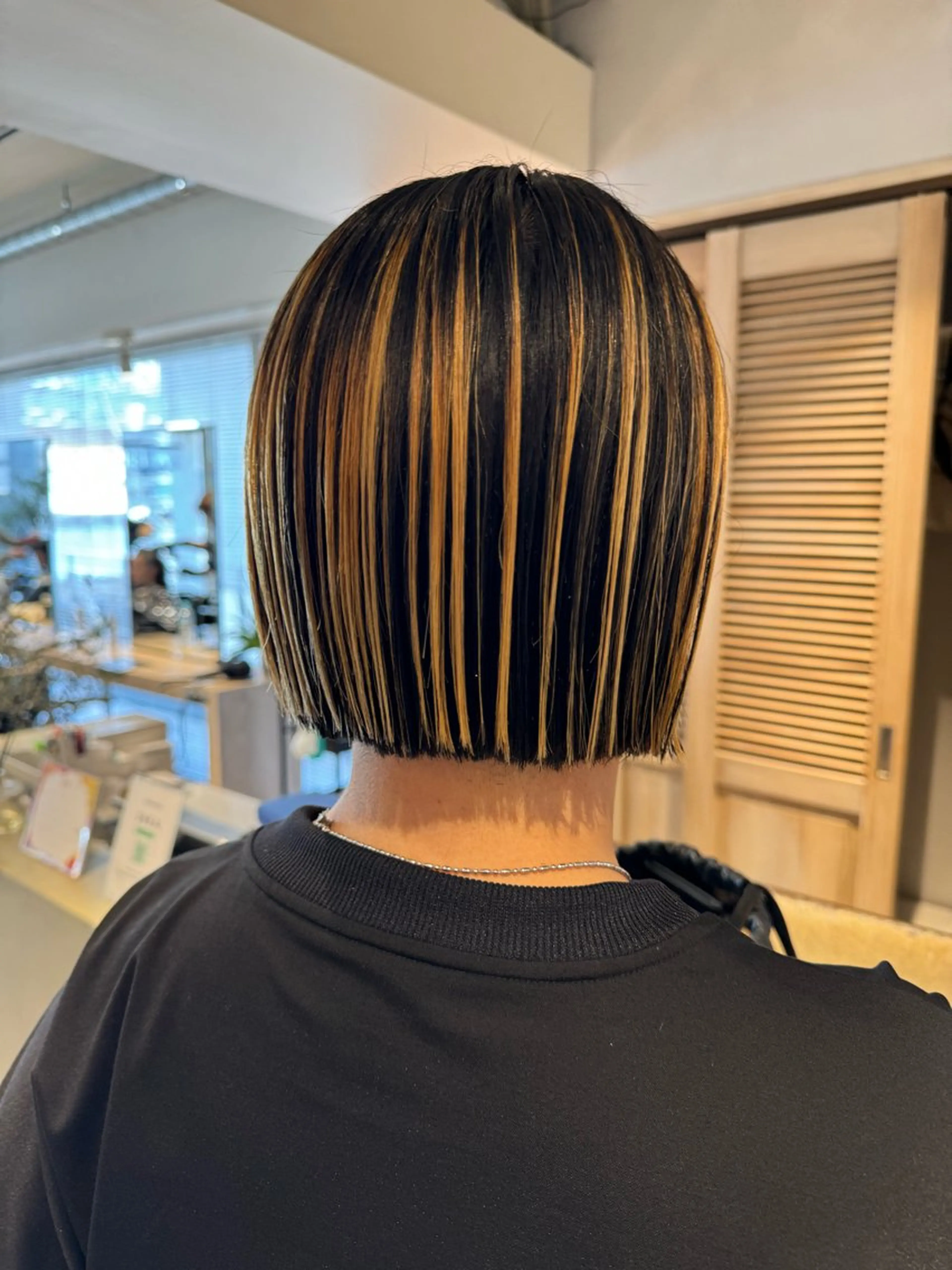 ショート 切りっぱなしボブ ボブ ハイライト 頭皮につけないカラー /白髪ぼかし/実加永のヘアスタイル