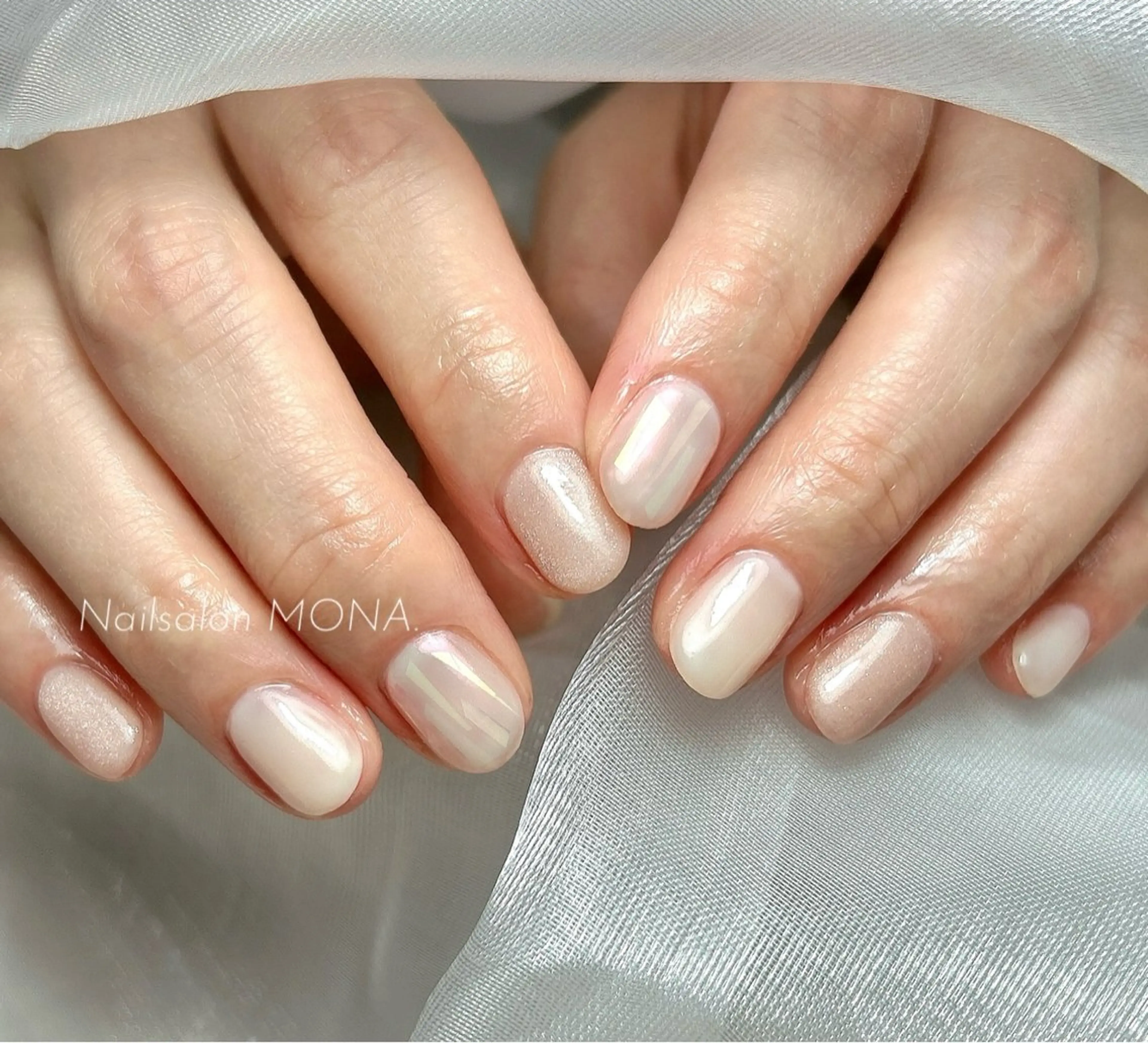 ネイル オーロラネイル ジェルネイル マグネットネイル ニュアンスネイル オフィスネイル ハンドネイル Nailsalon MONA.のネイルデザイン